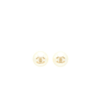 Chanel Giant Pearl With CC Logo Earring LGHW