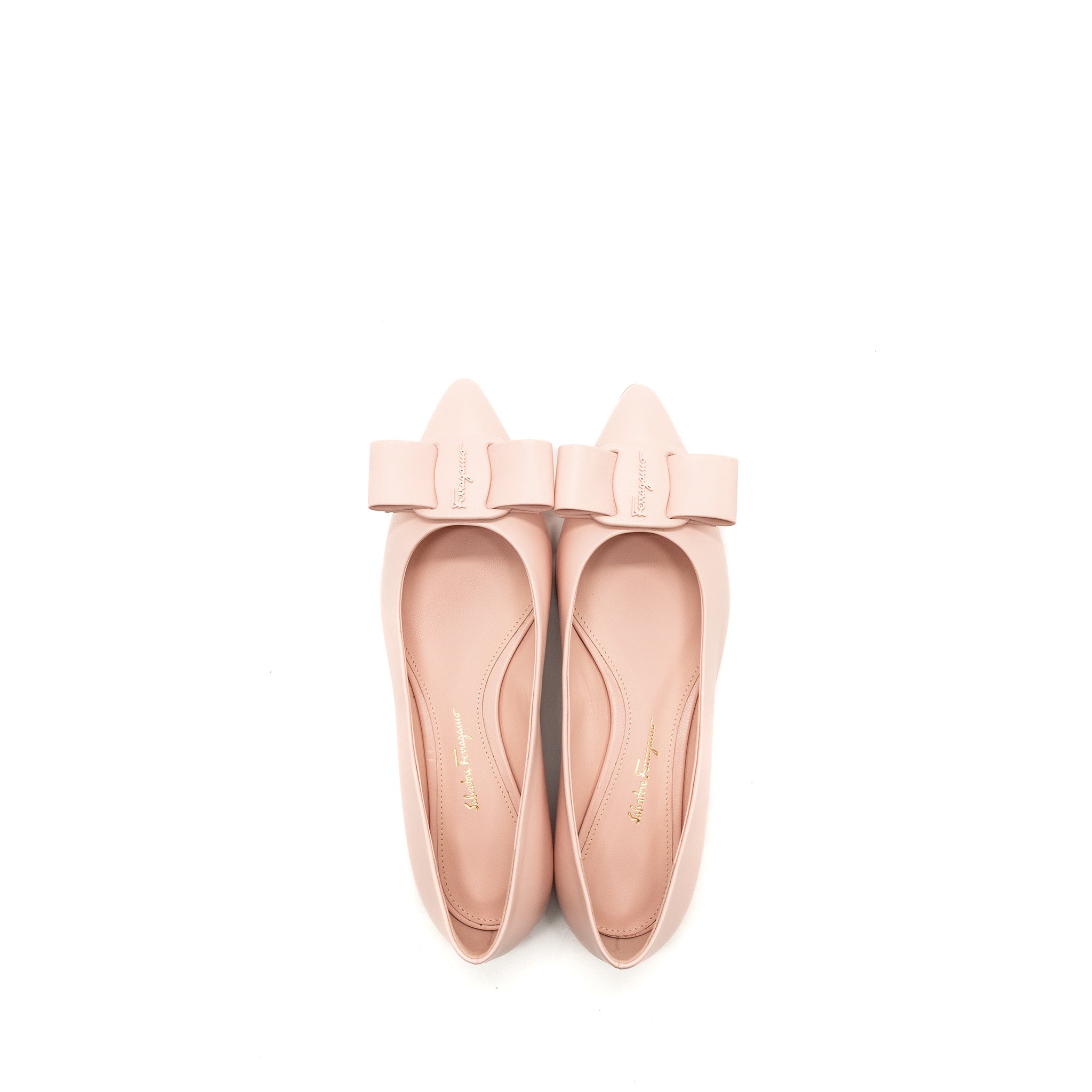 Salvatore Ferragamo Size 7.5 Viva Flats Light Pink - Image 4
