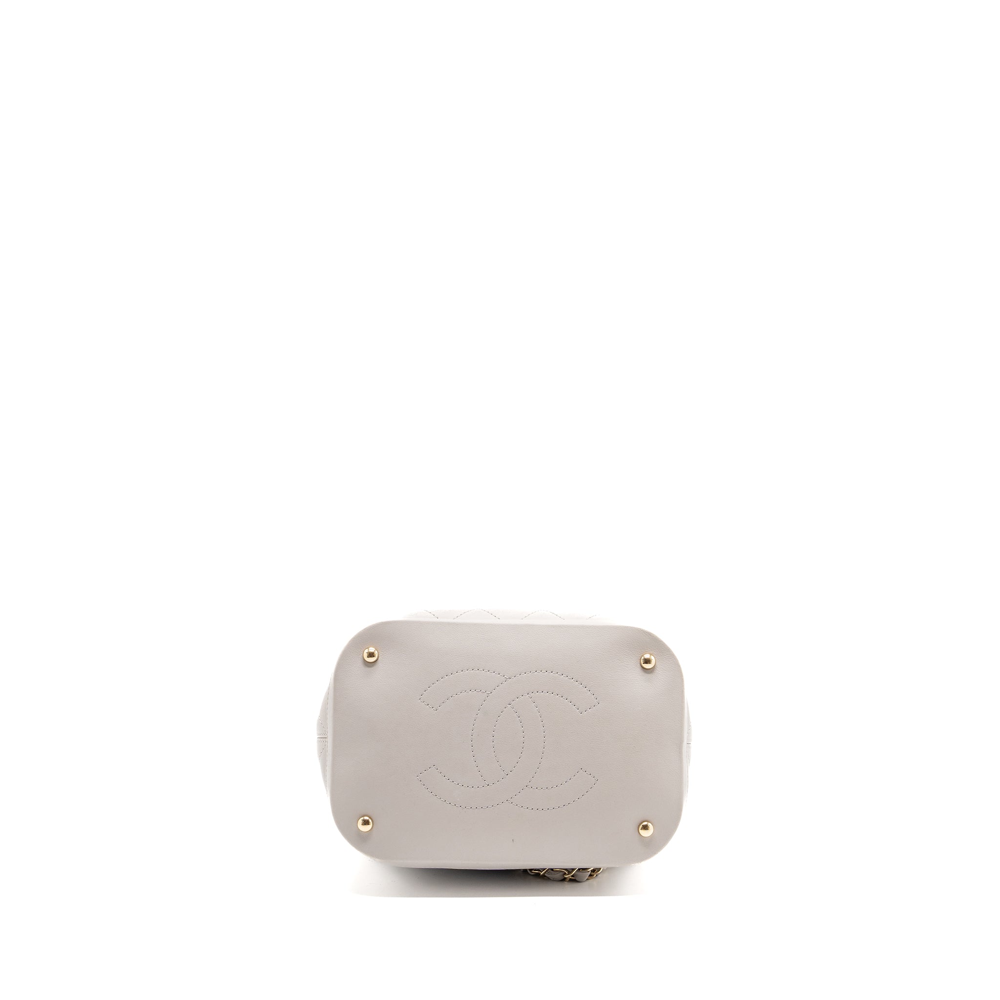 Chanel quilted bucket bag lambskin grey LGHW - Image 5