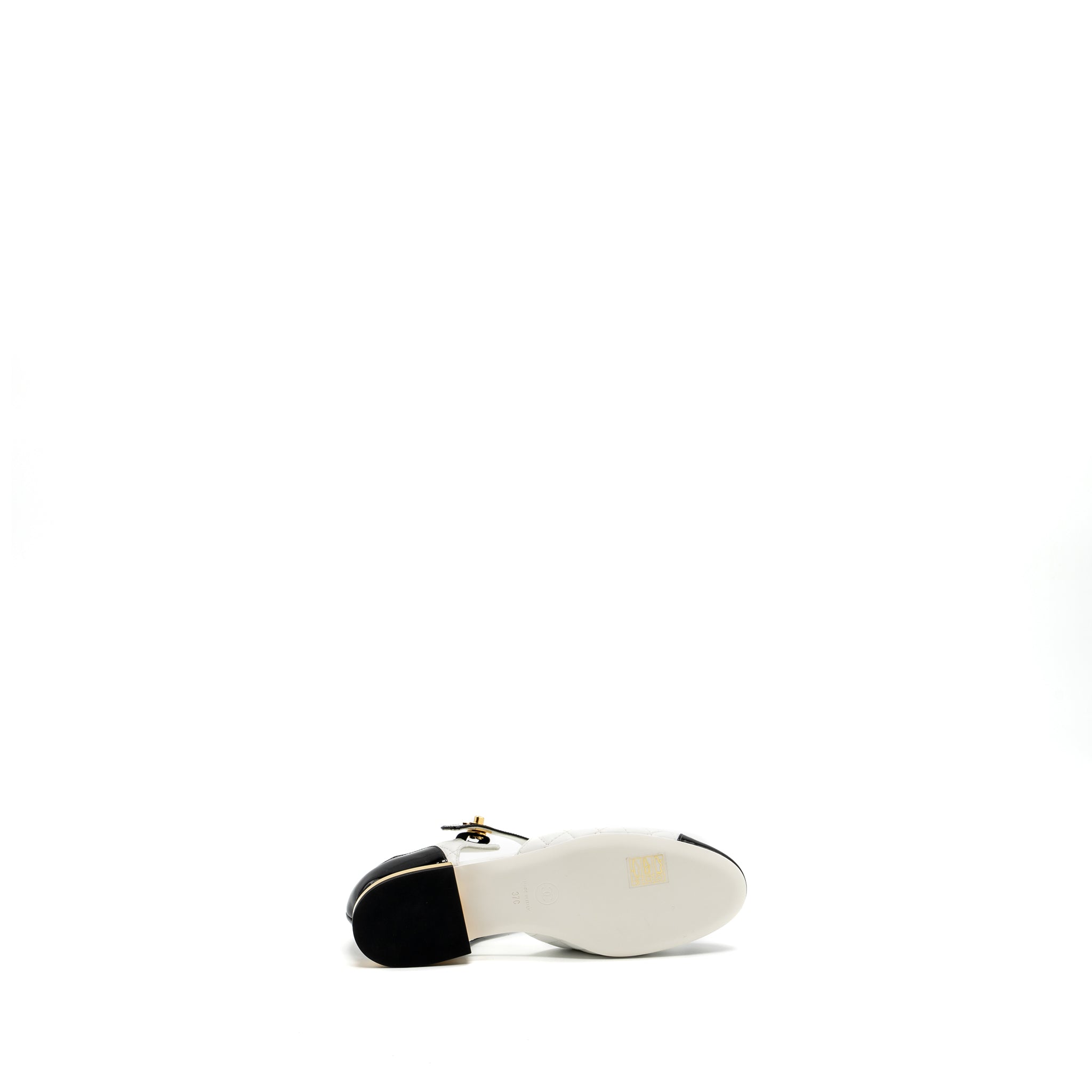 Chanel size 37 Mary Janes open ballet flat shoes black / white - Image 7