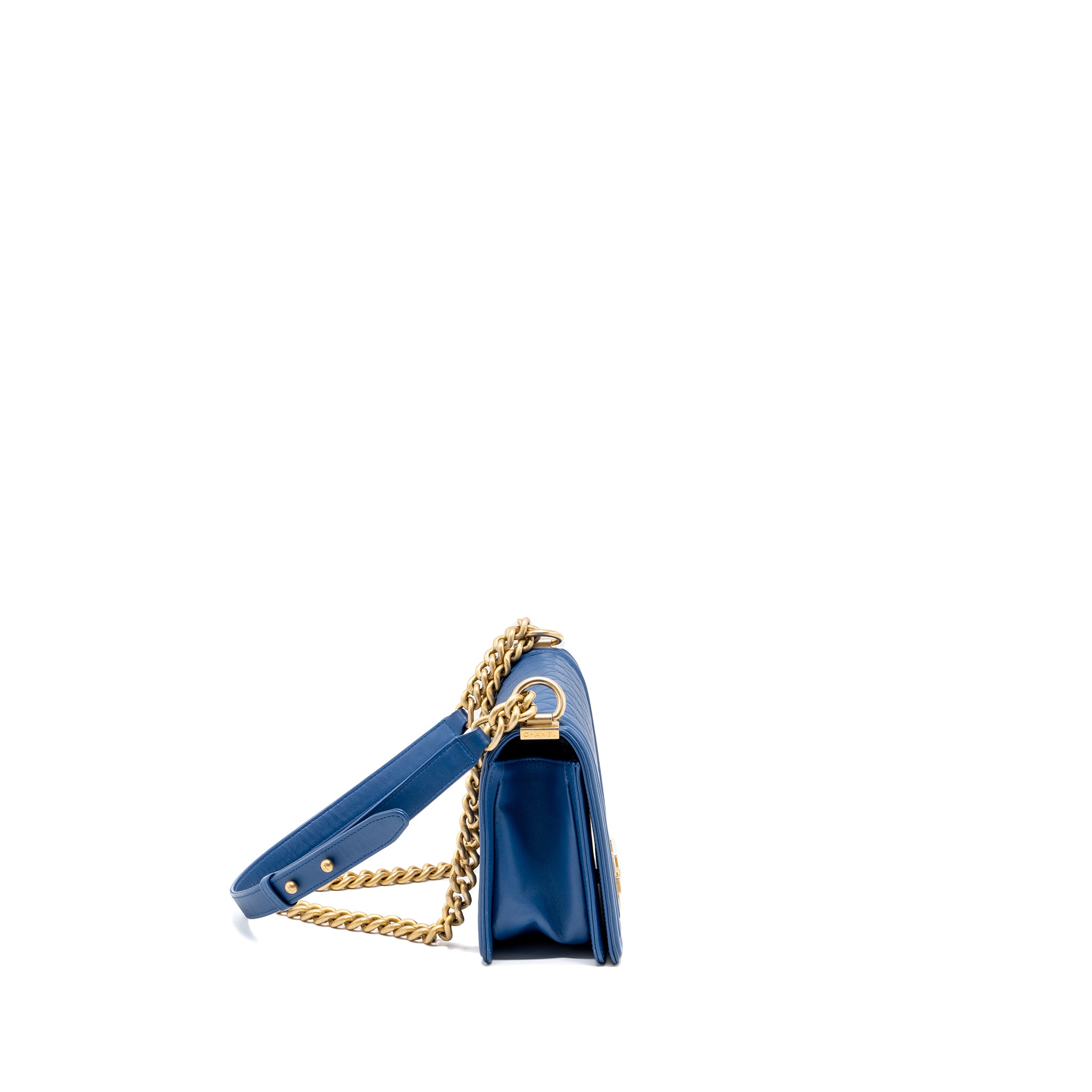 Chanel Medium Boy Bag Calfskin Blue GHW - Image 3