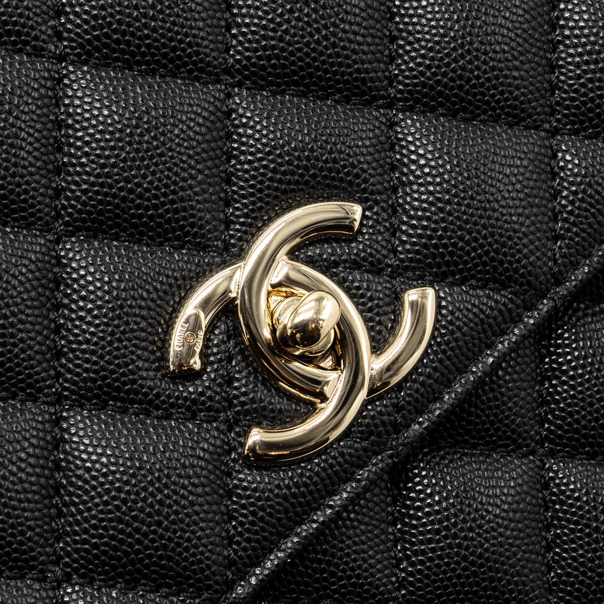 Chanel Medium Coco Handle Lizard Embossed Handle Caviar Black LGHW (Microchip) - Image 9