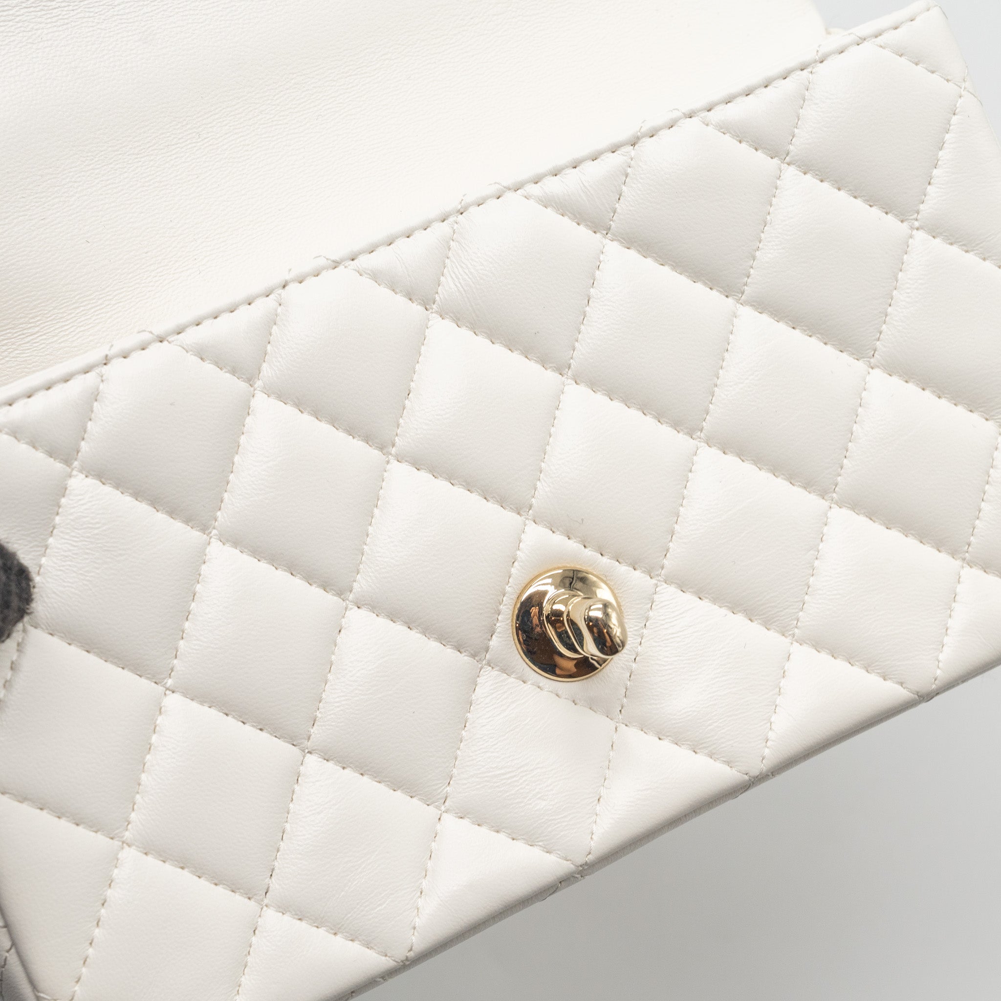 Chanel top handle mini rectangular flap bag lambskin white LGHW (Microchip) - Image 10