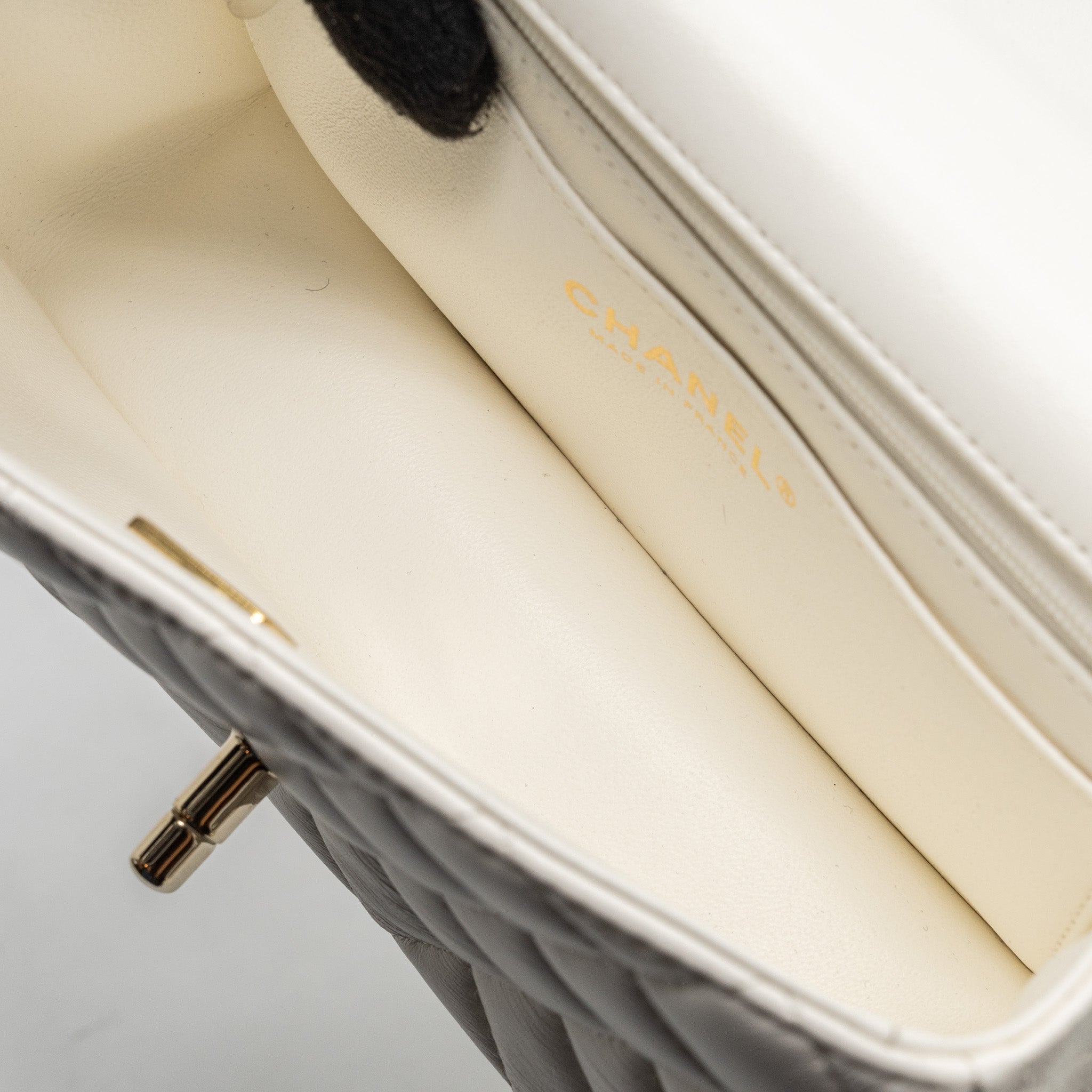 Chanel top handle mini rectangular flap bag lambskin white LGHW (Microchip) - Image 12