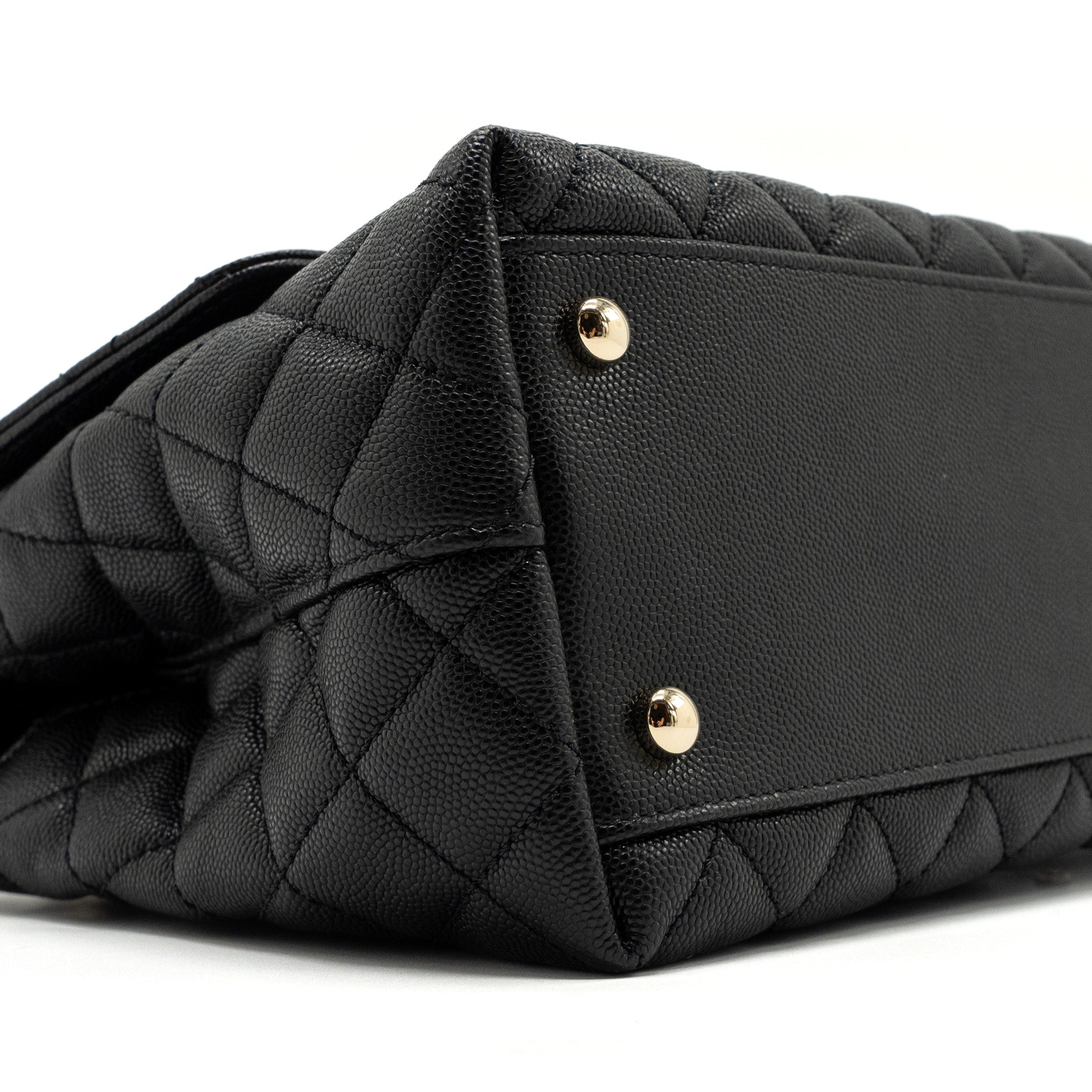 Chanel Medium Coco Handle Lizard Embossed Handle Caviar Black LGHW (Microchip) - Image 7