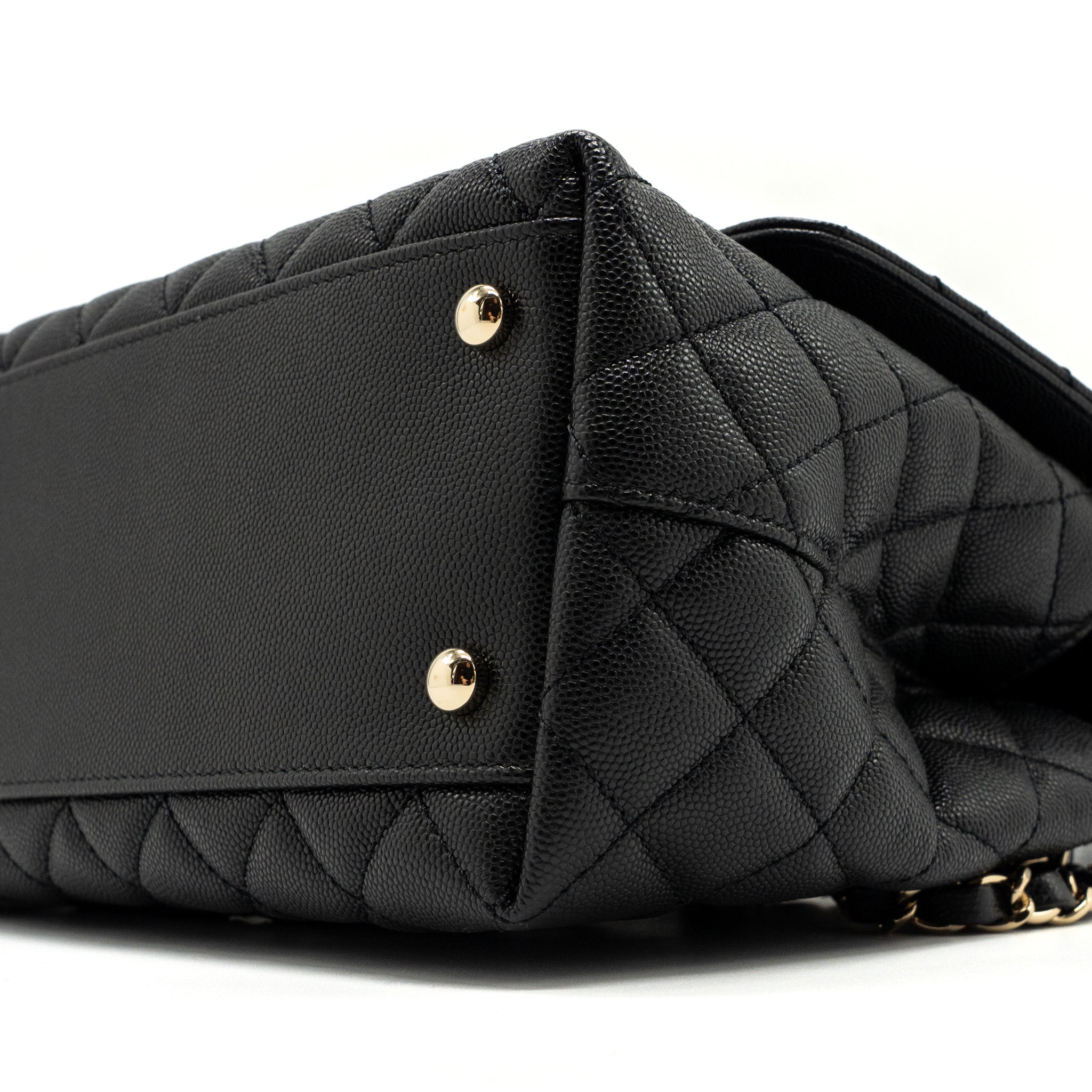 Chanel Medium Coco Handle Lizard Embossed Handle Caviar Black LGHW (Microchip) - Image 8