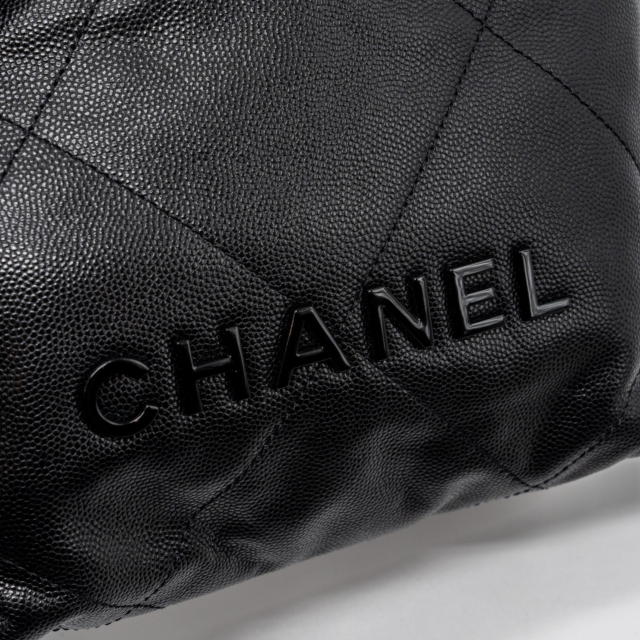 Chanel mini 22 bag caviar black GHW (microchip) - Image 8
