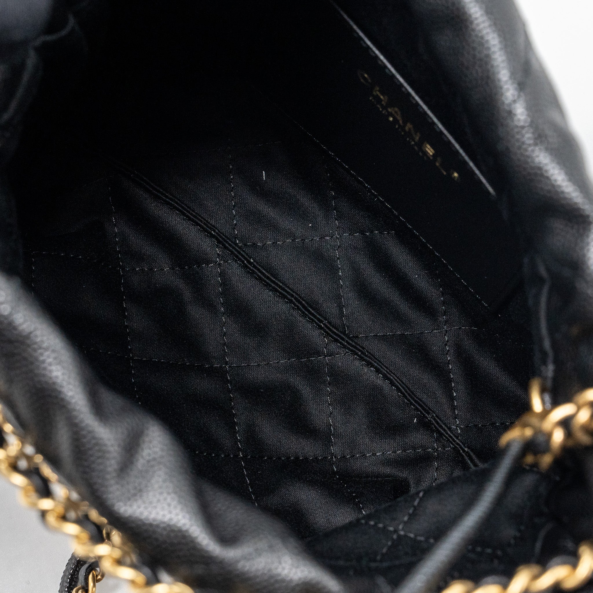 Chanel mini 22 bag caviar black GHW (microchip) - Image 10