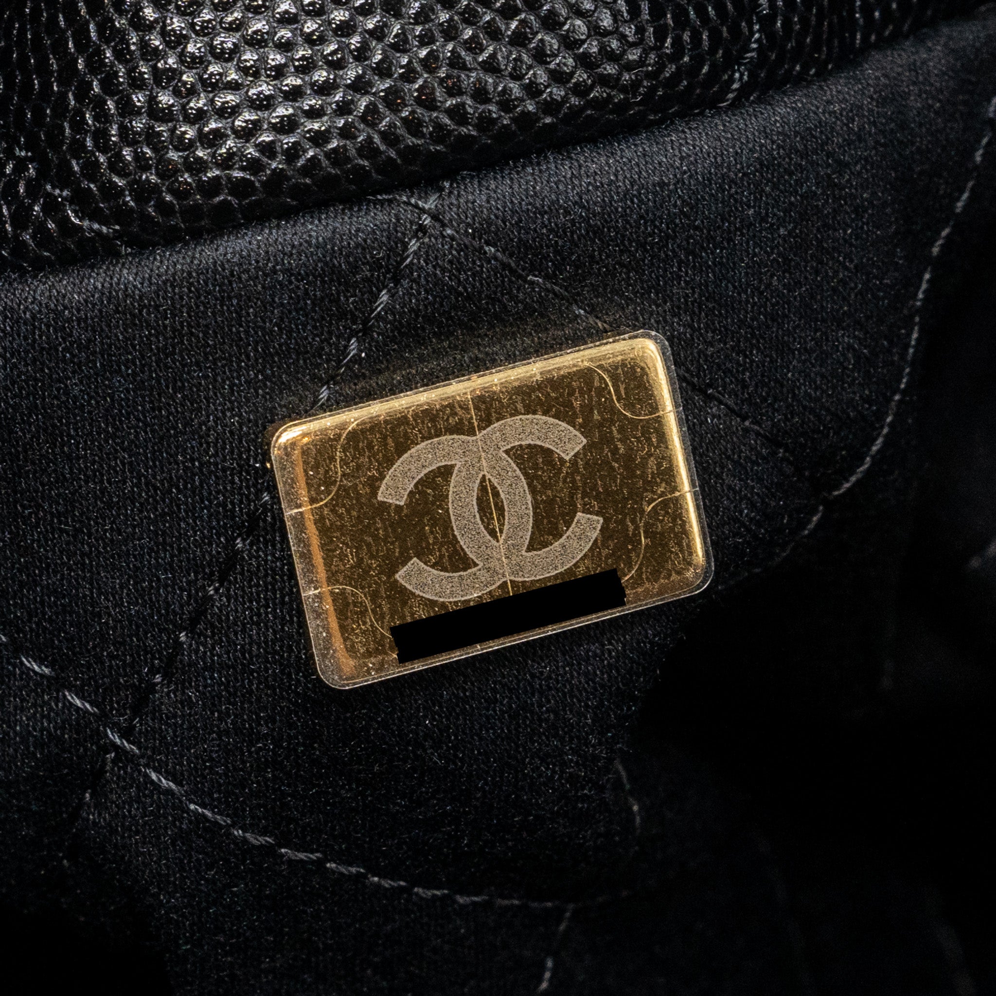 Chanel mini 22 bag caviar black GHW (microchip) - Image 14