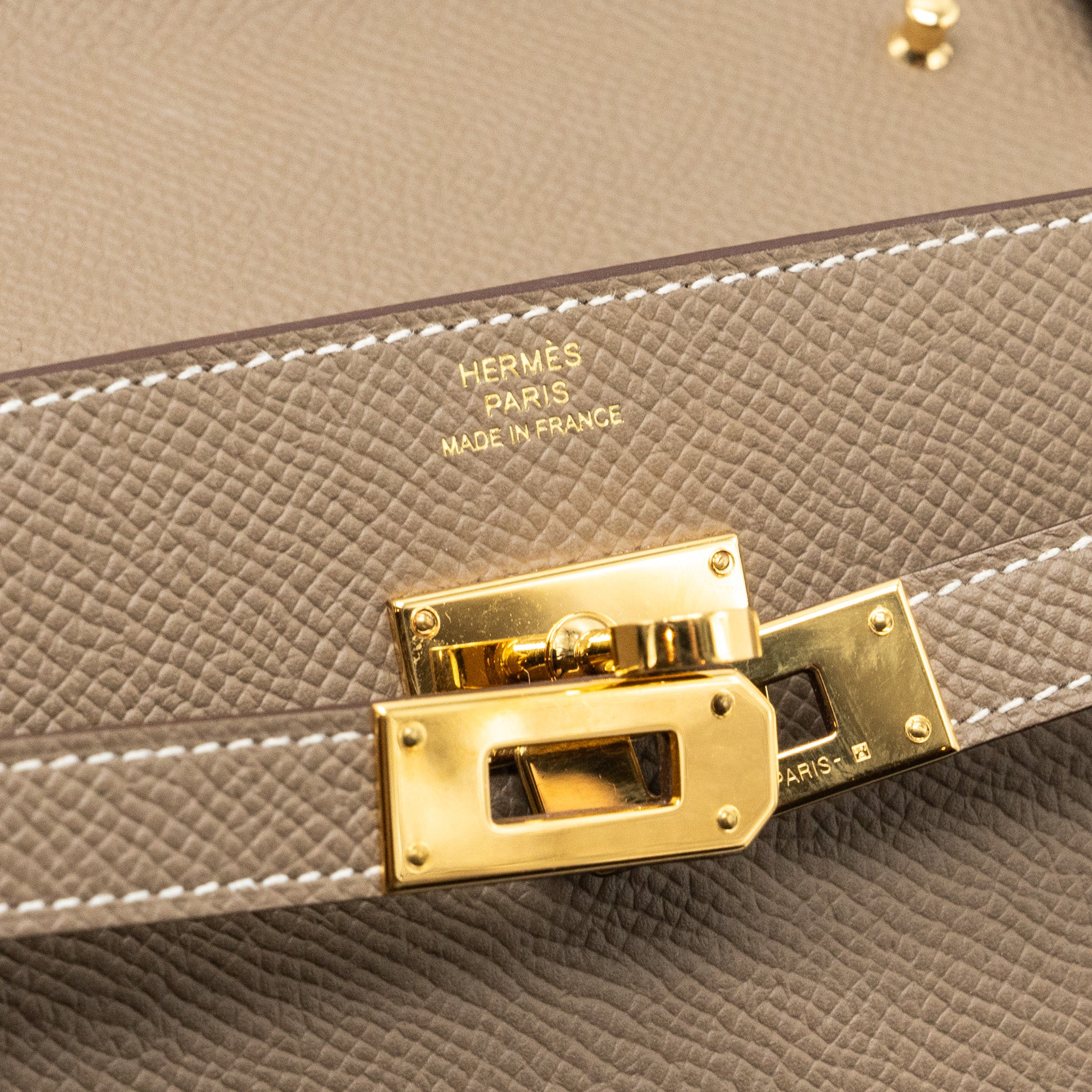 Hermes Kelly To Go Epsom Etoupe GHW Stamp B - Image 9