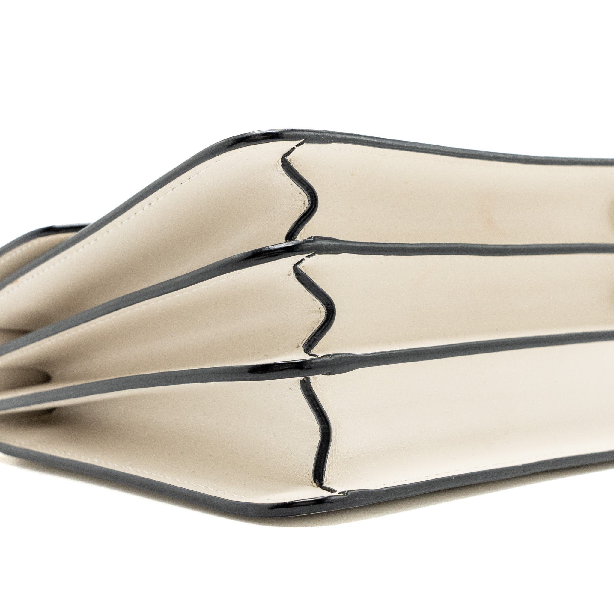 Bvlgari top handle serpenti bag calfskin white LGHW - Image 6