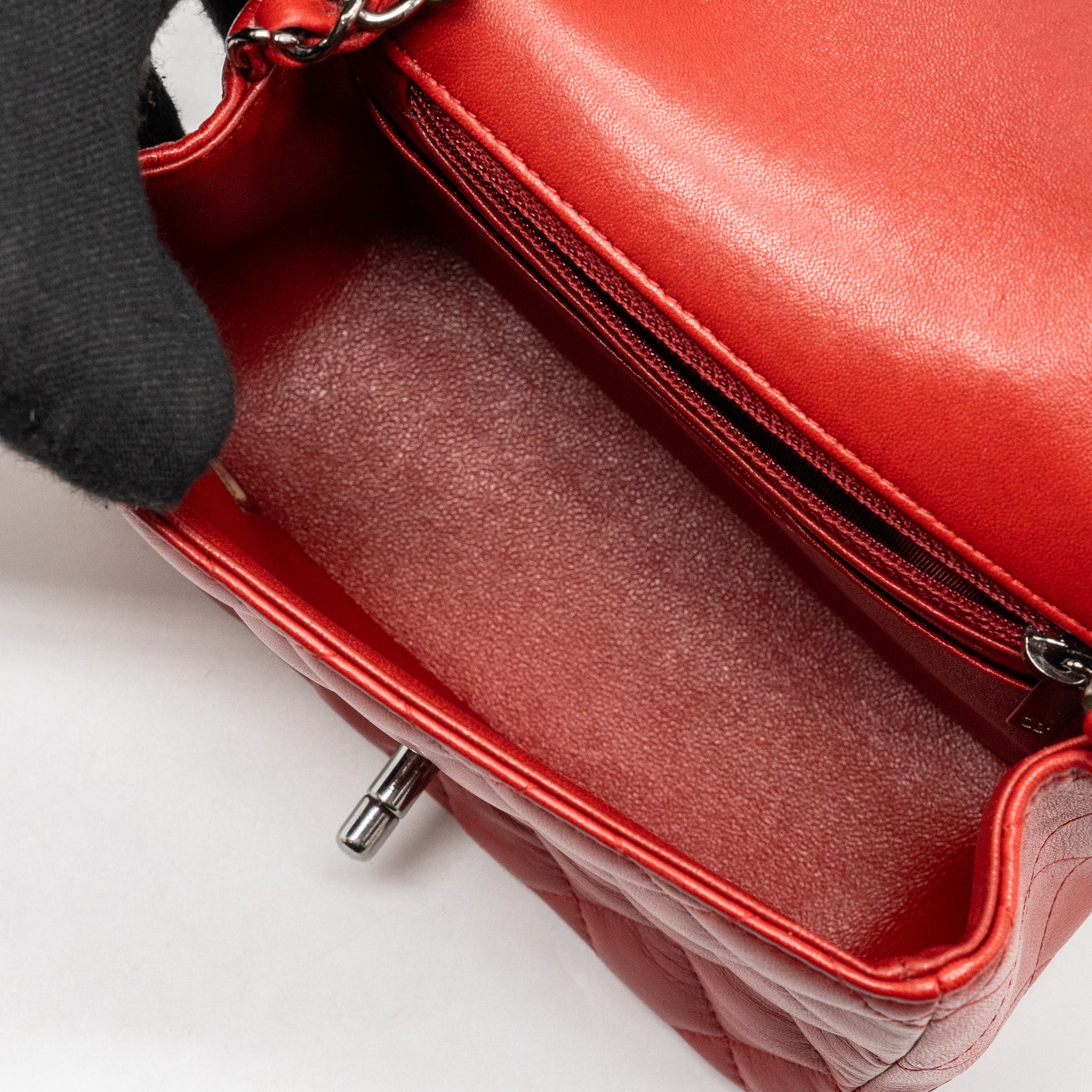 Chanel mini square flap bag lambskin Red black hardware - Image 13