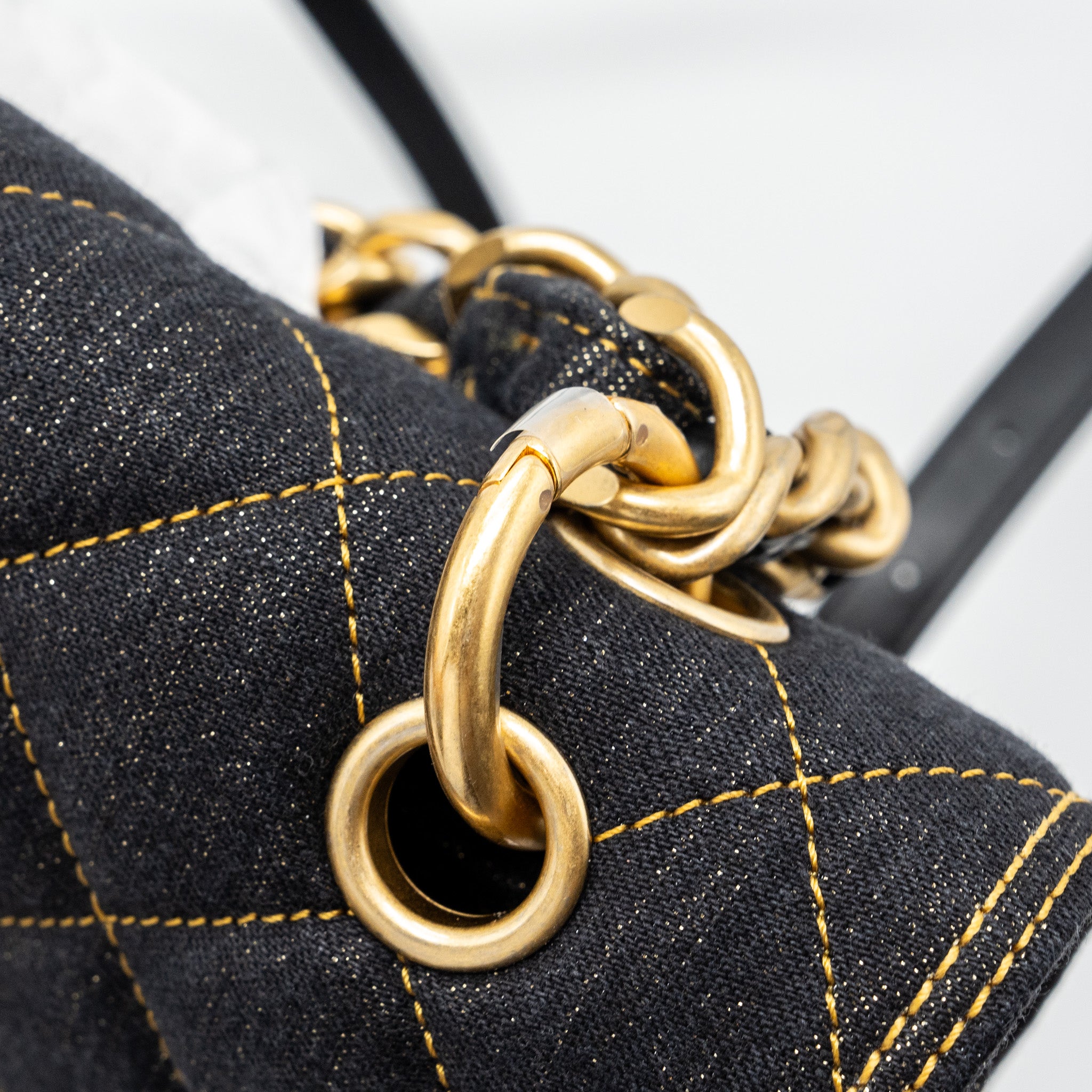 Chanel 23S flap backpack denim dark blue Brushed GHW (microchip) - Image 9