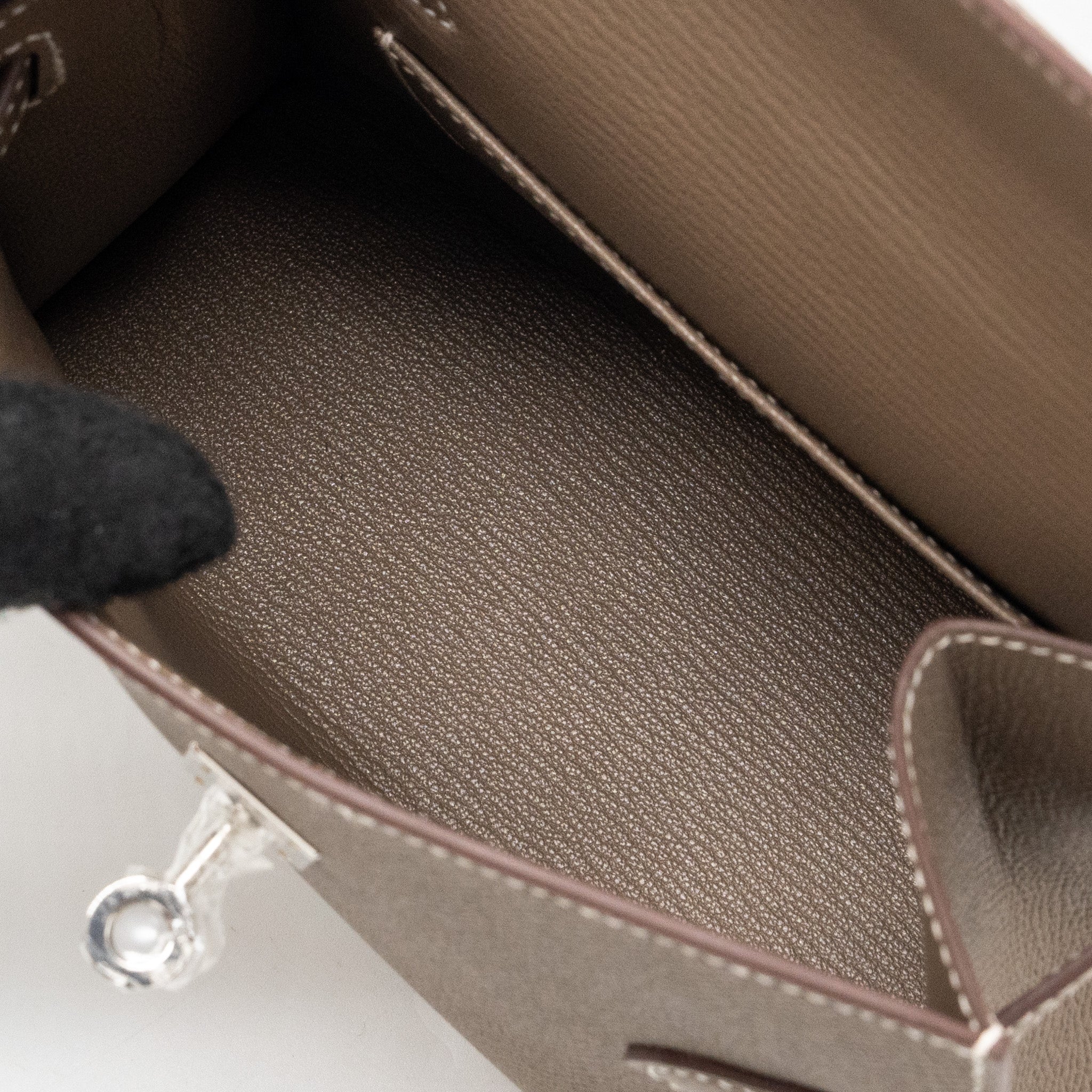 Hermes Kelly sellier en desordre 20 epsom etoupe SHW Stamp U - Image 13
