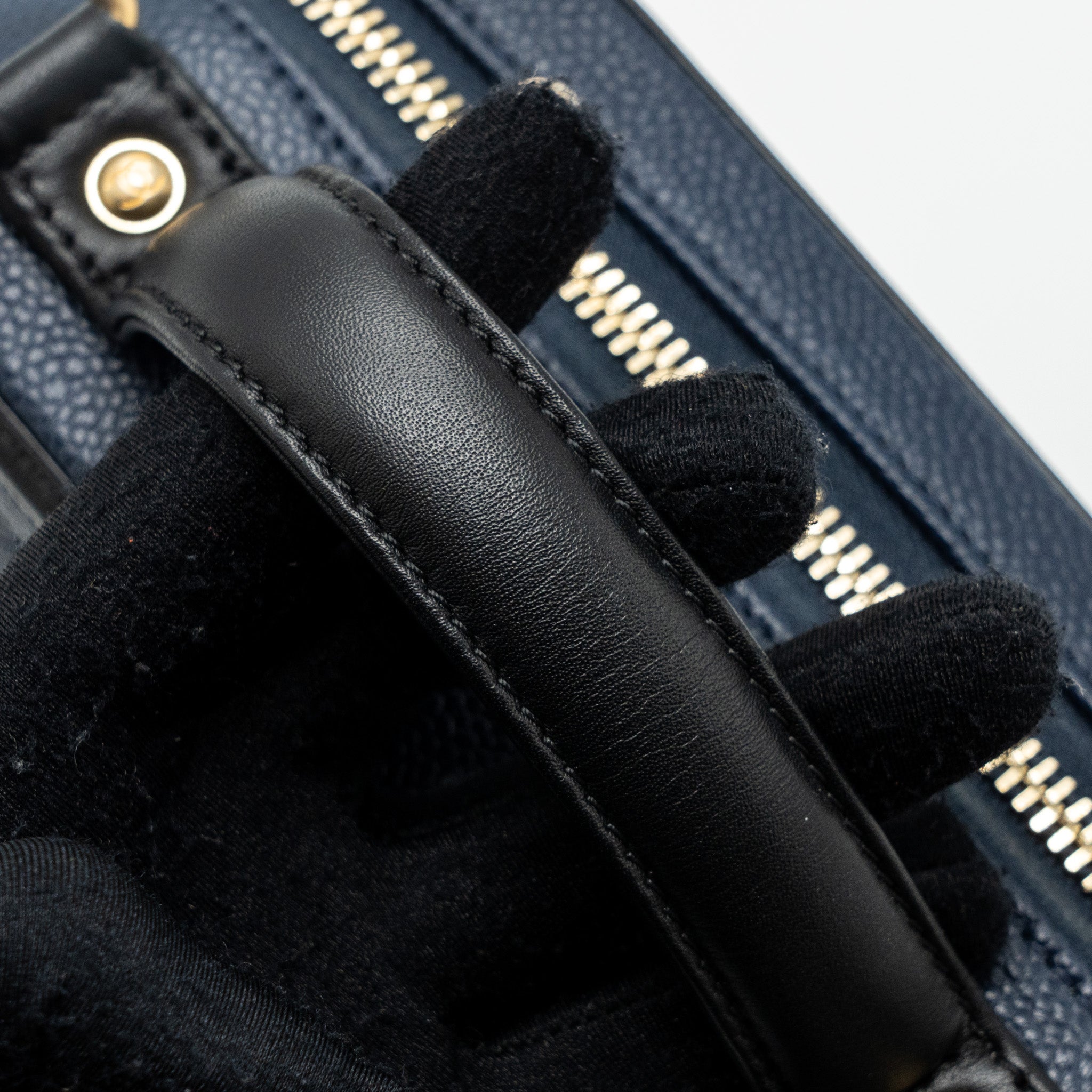 Chanel Filigree Camera Bag Caviar Dark Blue/ Black GHW - Image 9