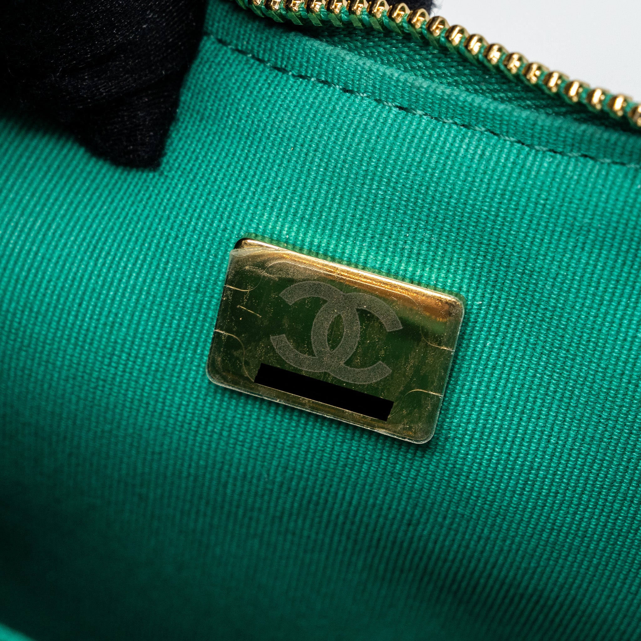 Chanel Small Moon Hobo Lambskin Green LGHW (microchip) - Image 13