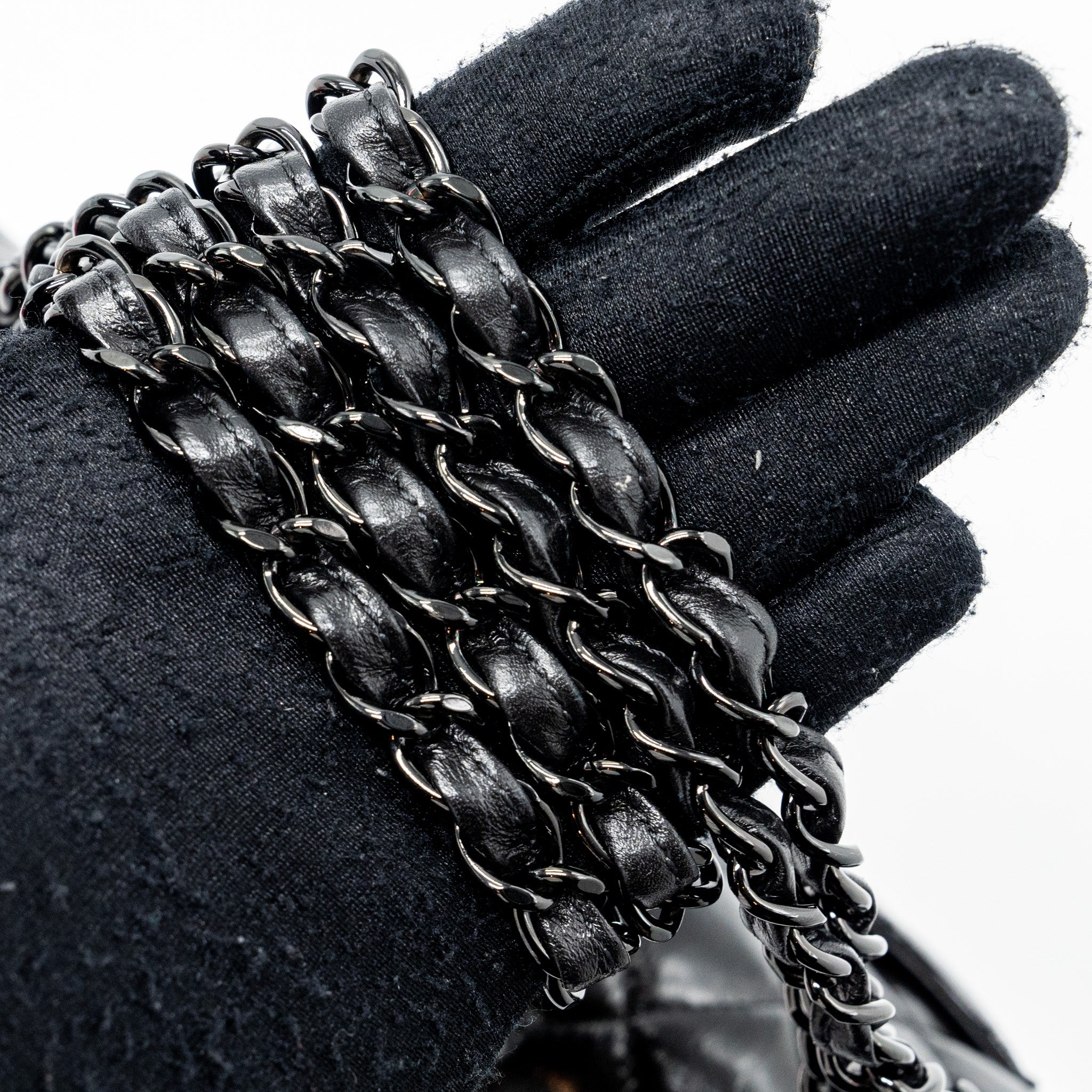 Chanel Medium Classic Double Flap Bag Shiny Calfskin So Black - Image 10