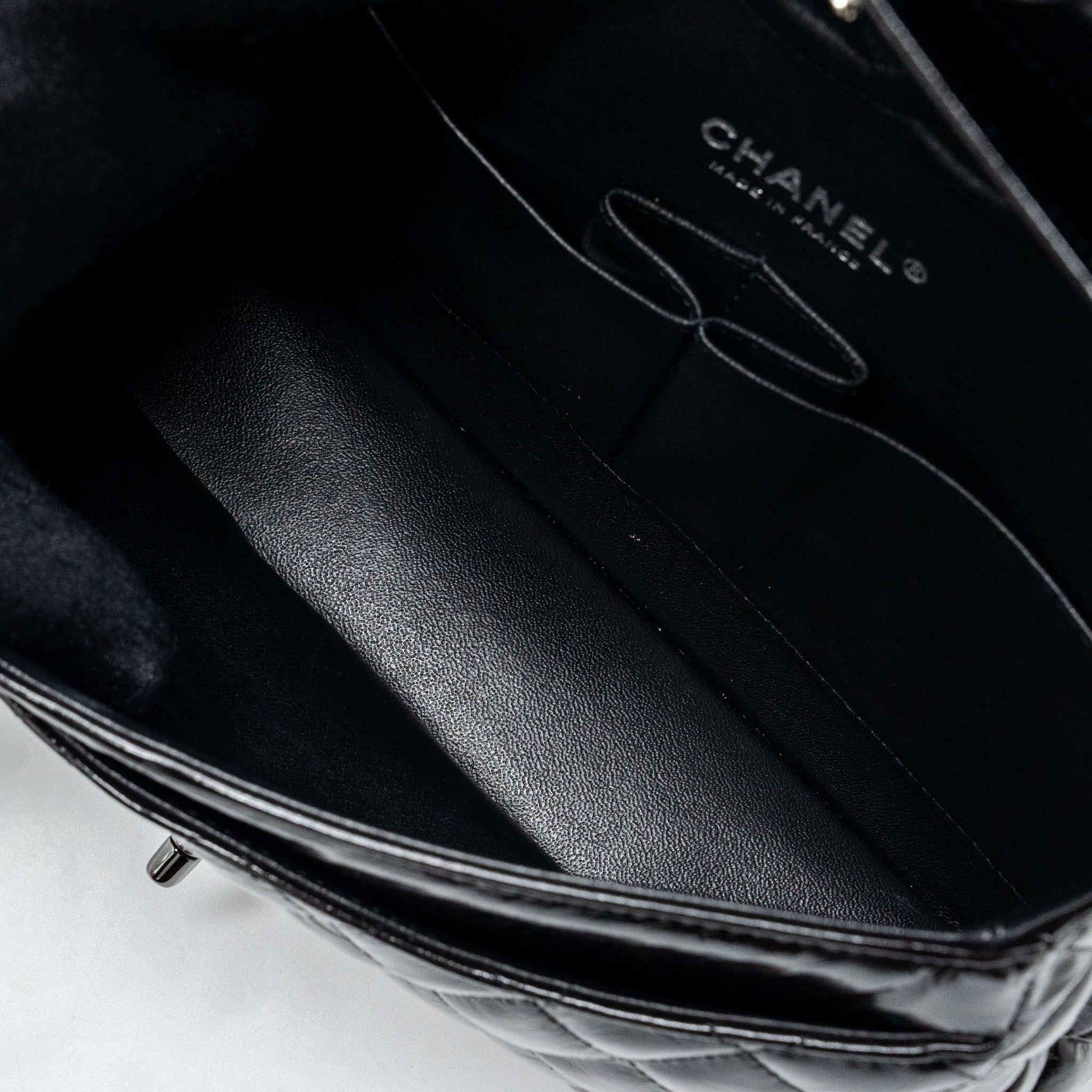 Chanel Medium Classic Double Flap Bag Shiny Calfskin So Black - Image 15