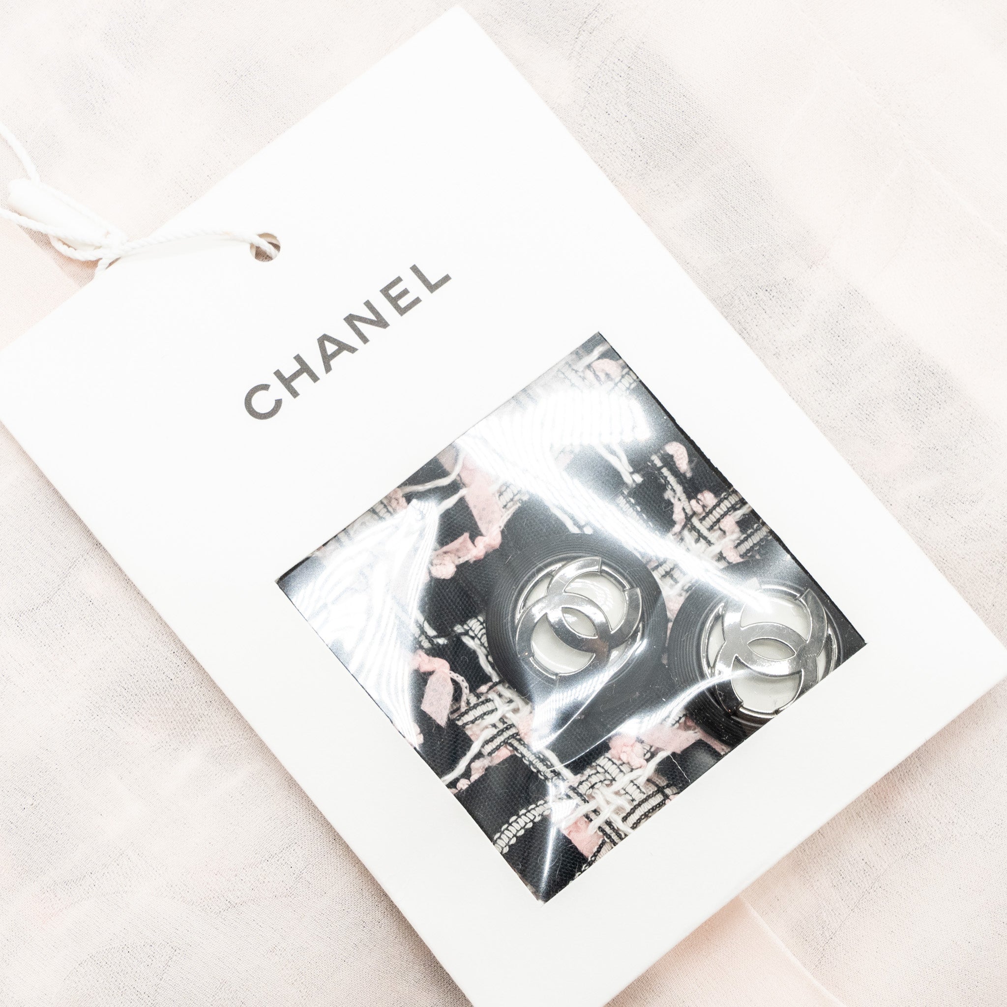 Chanel 20P Size 34 Jacket Tweed Black/White/Ecru/Pink - Image 5