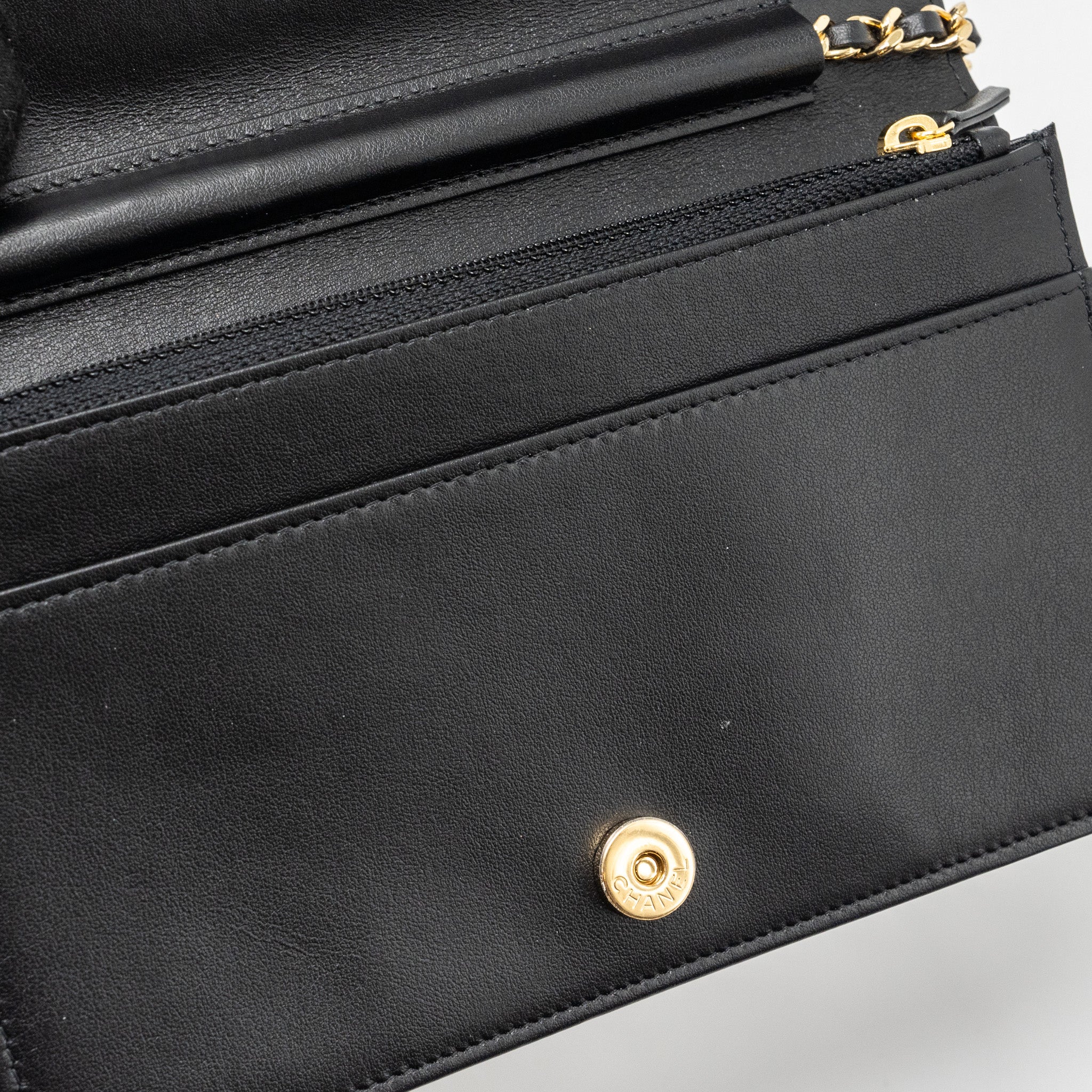 Chanel Quilted Wallet on Chain Shiny Calfskin Black GHW (Microchip) - Image 10