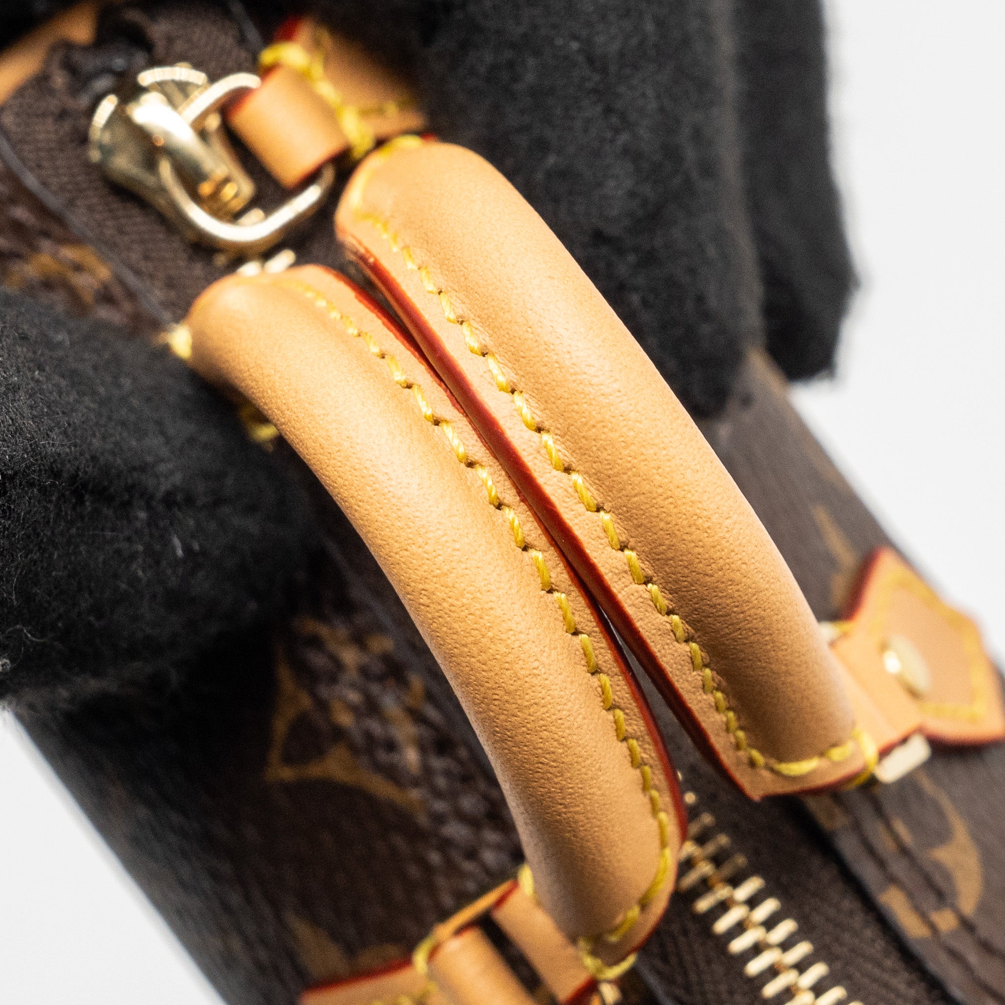 Louis Vuitton speedy bag charm monogram canvas GHW (New Version) - Image 9