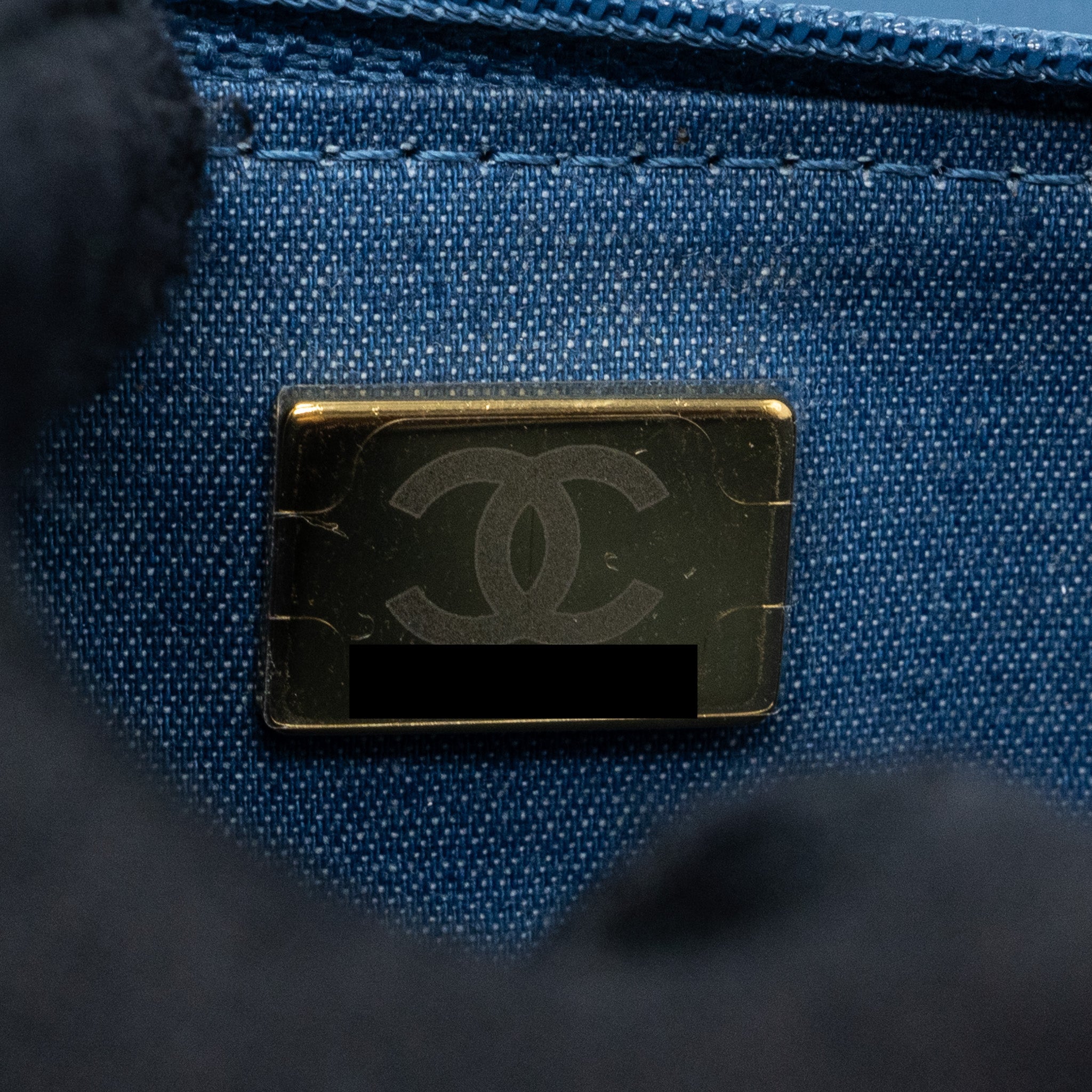 Chanel 22C Pearl Crush wallet on chain Denim blue GHW(microchip) - Image 15