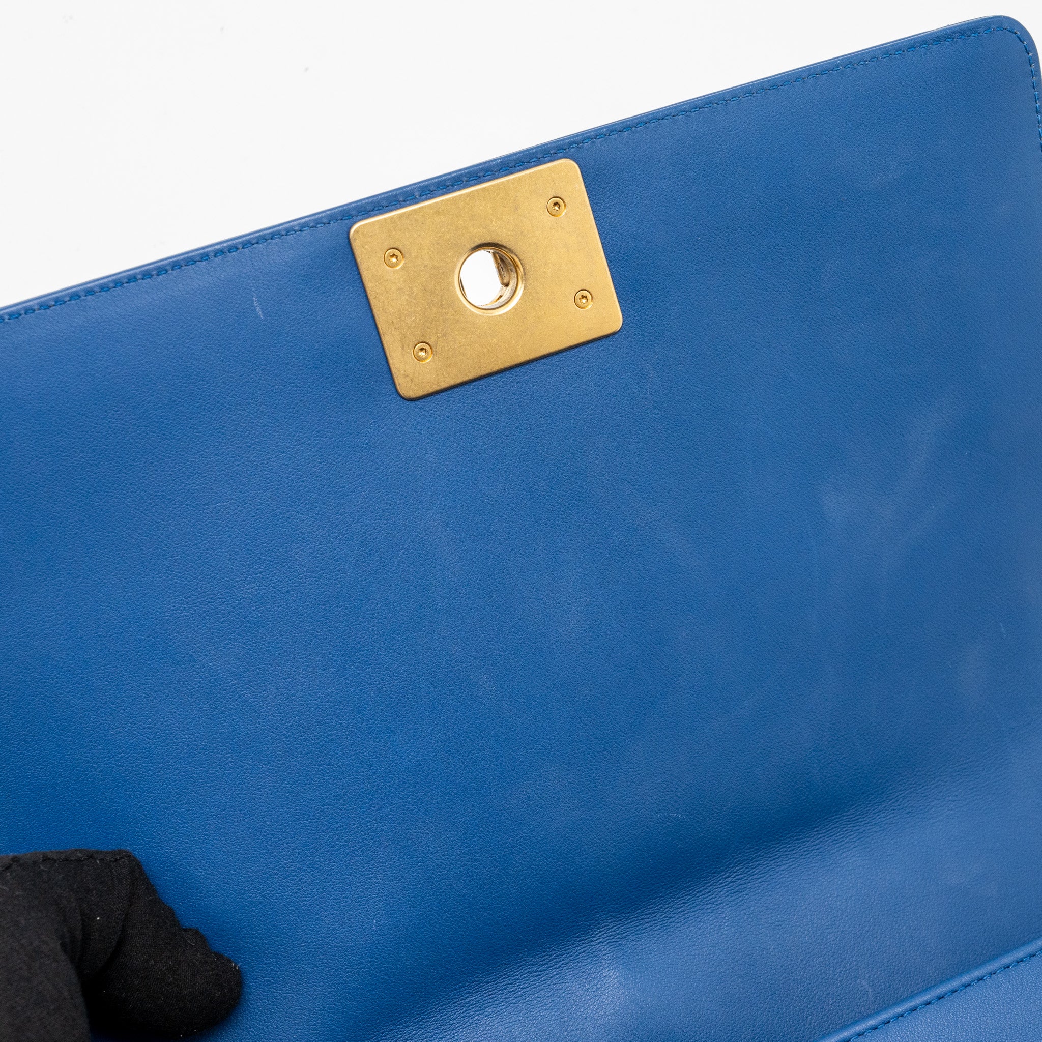 Chanel Medium Boy Bag Calfskin Blue GHW - Image 11