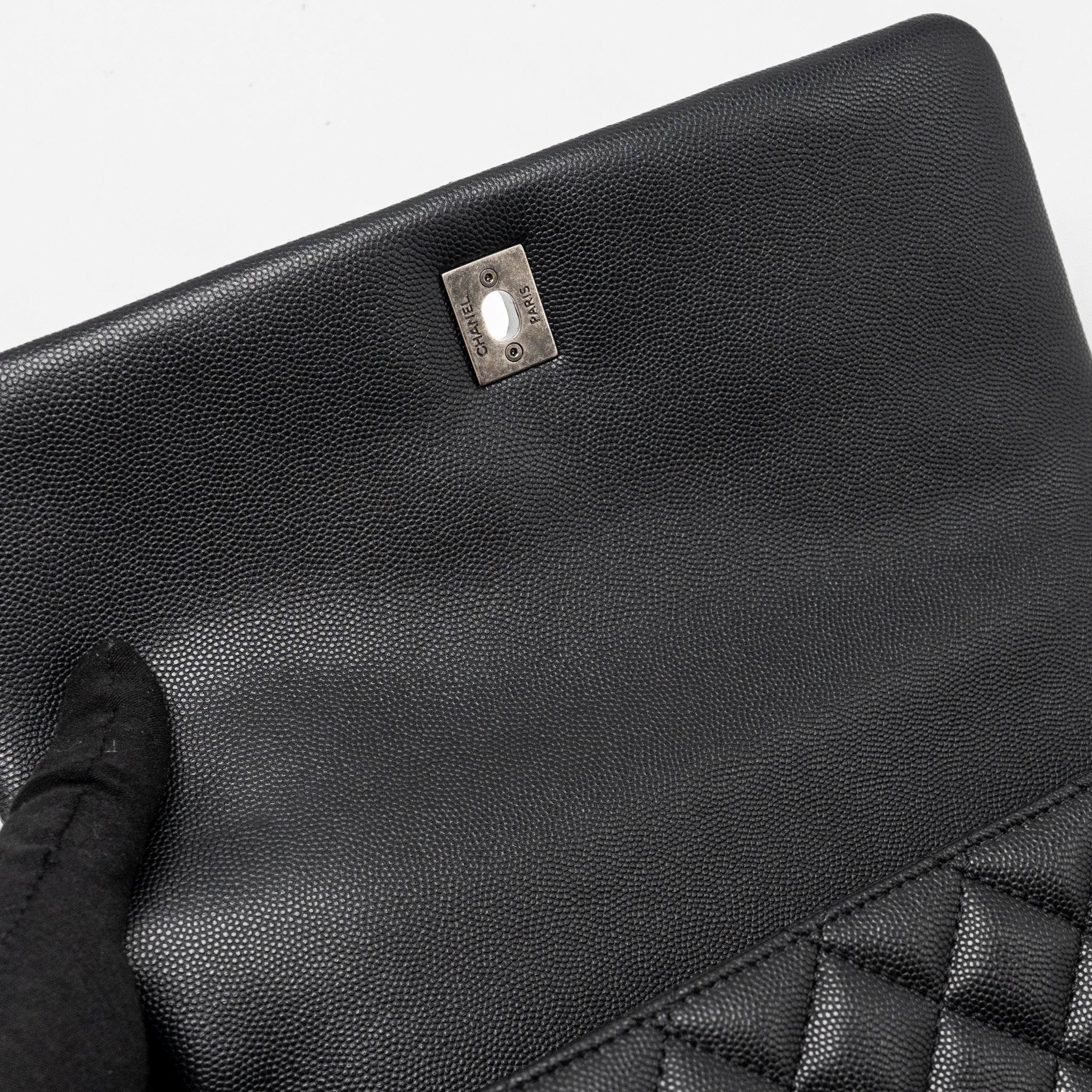 Chanel Medium Coco Handle Caviar / Lizard Handle Black Ruthenium Hardware - Image 11