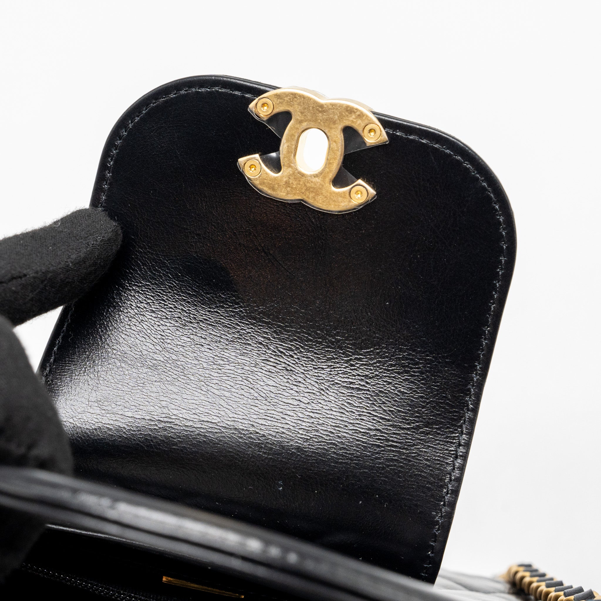 Chanel 24P Mini Shopping Tote/ Kelly Bag Calfskin Black GHW (MICROCHIP) - Image 11