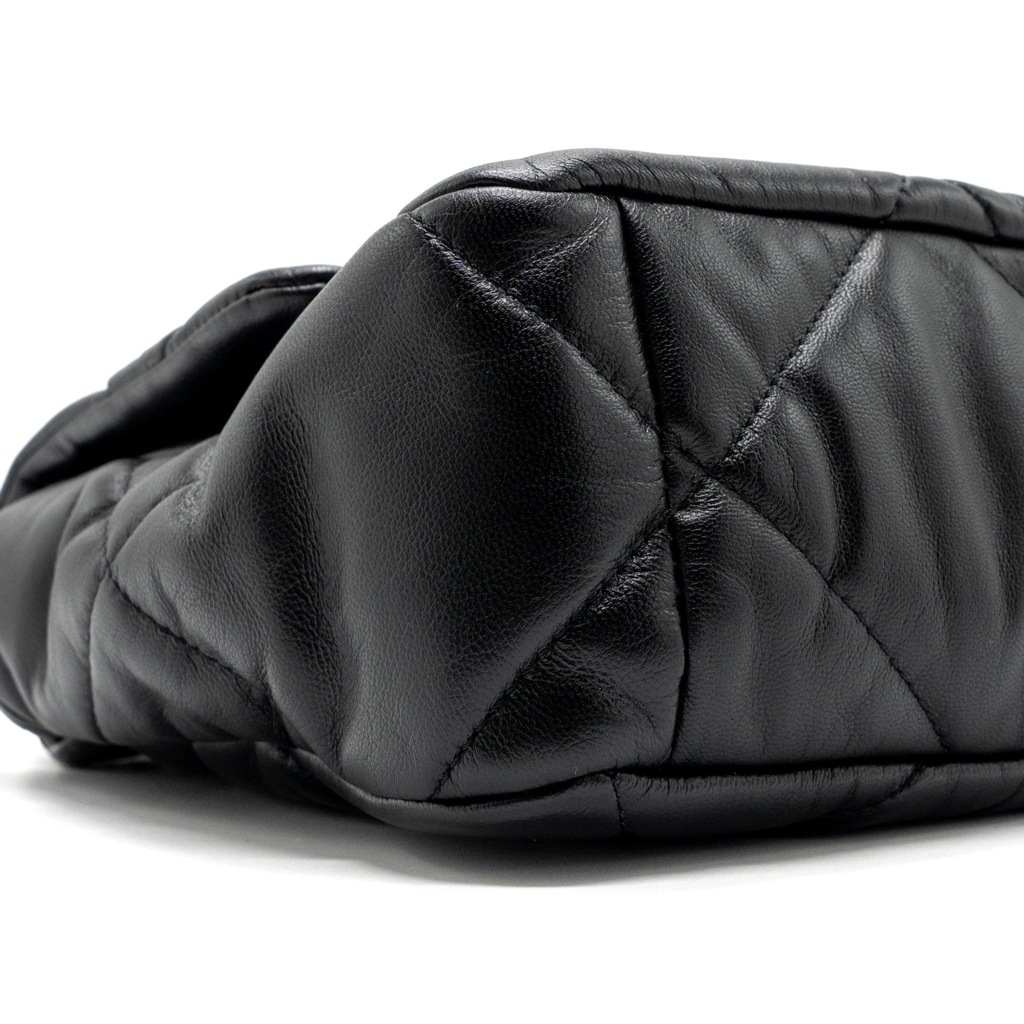 Chanel Medium 19 Bag Goatskin Black Multicolour hardware - Image 7