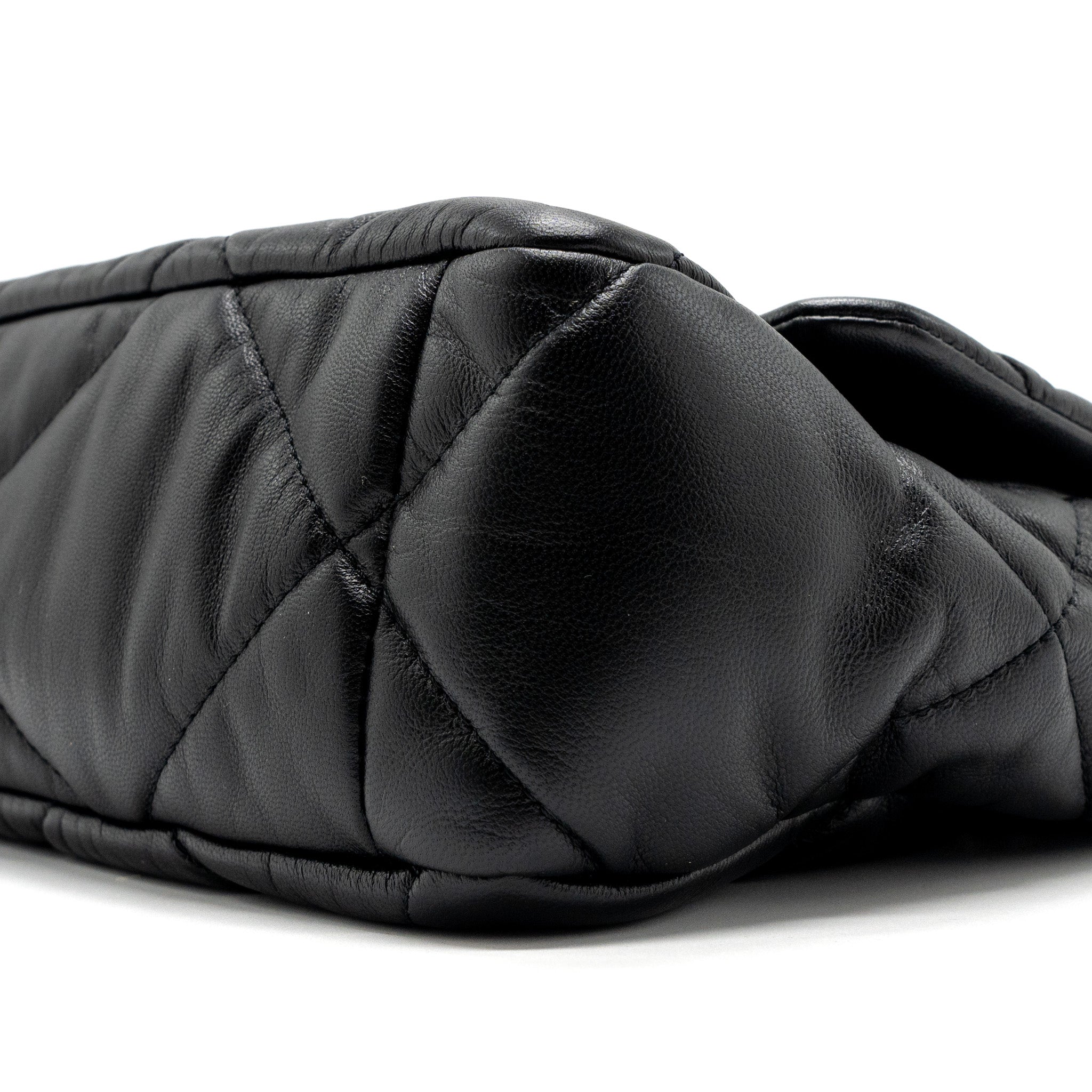 Chanel Medium 19 Bag Goatskin Black Multicolour hardware - Image 8