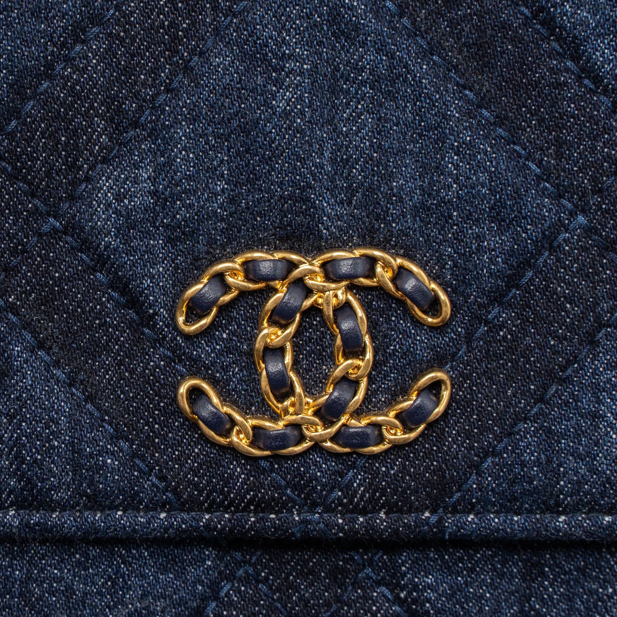Chanel 19 wallet on chain limited denim dark blue multicolour hardware (microchip) - Image 9