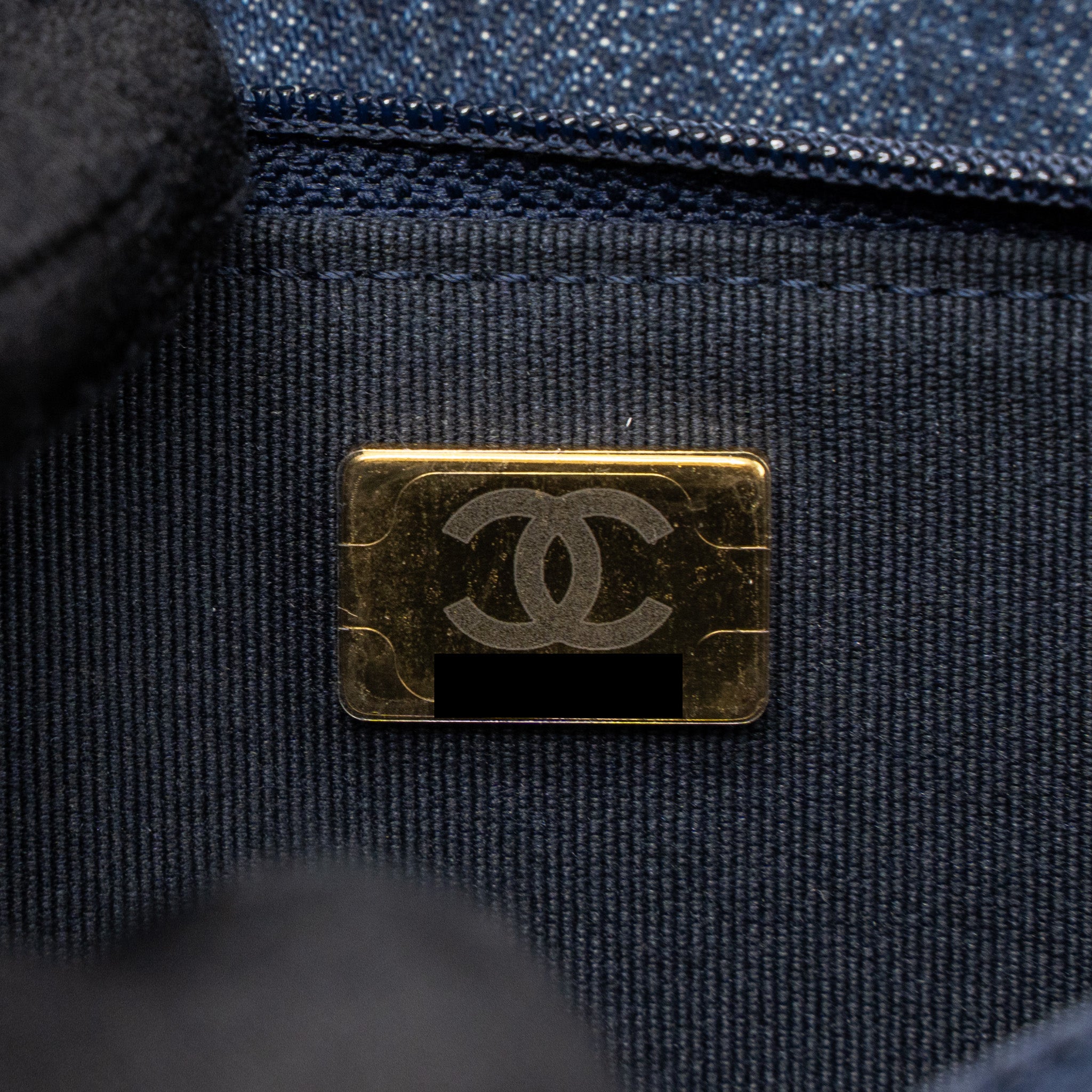 Chanel 19 wallet on chain limited denim dark blue multicolour hardware (microchip) - Image 15