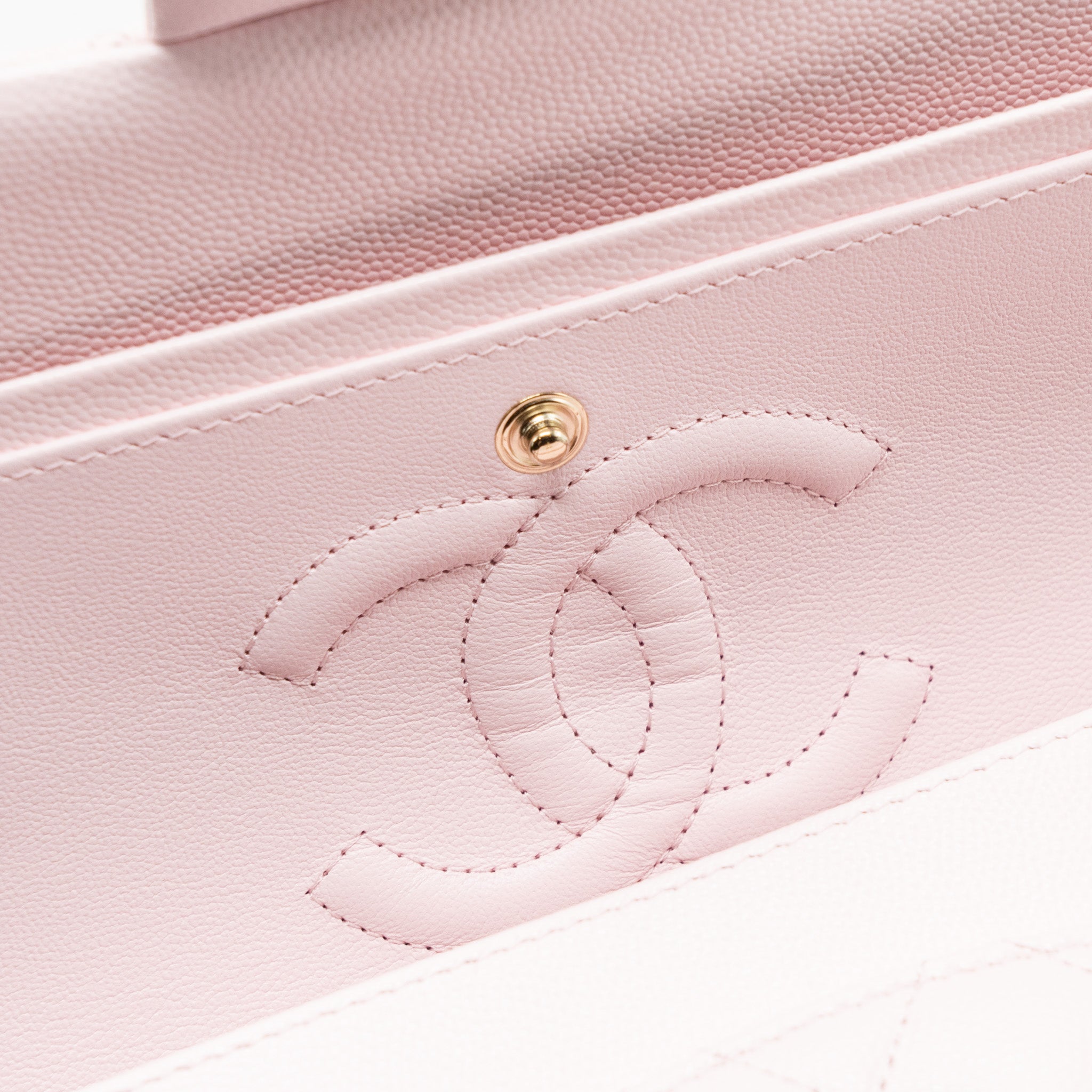 Chanel medium classic double flap bag caviar light pink LGHW (microchip) - Image 12