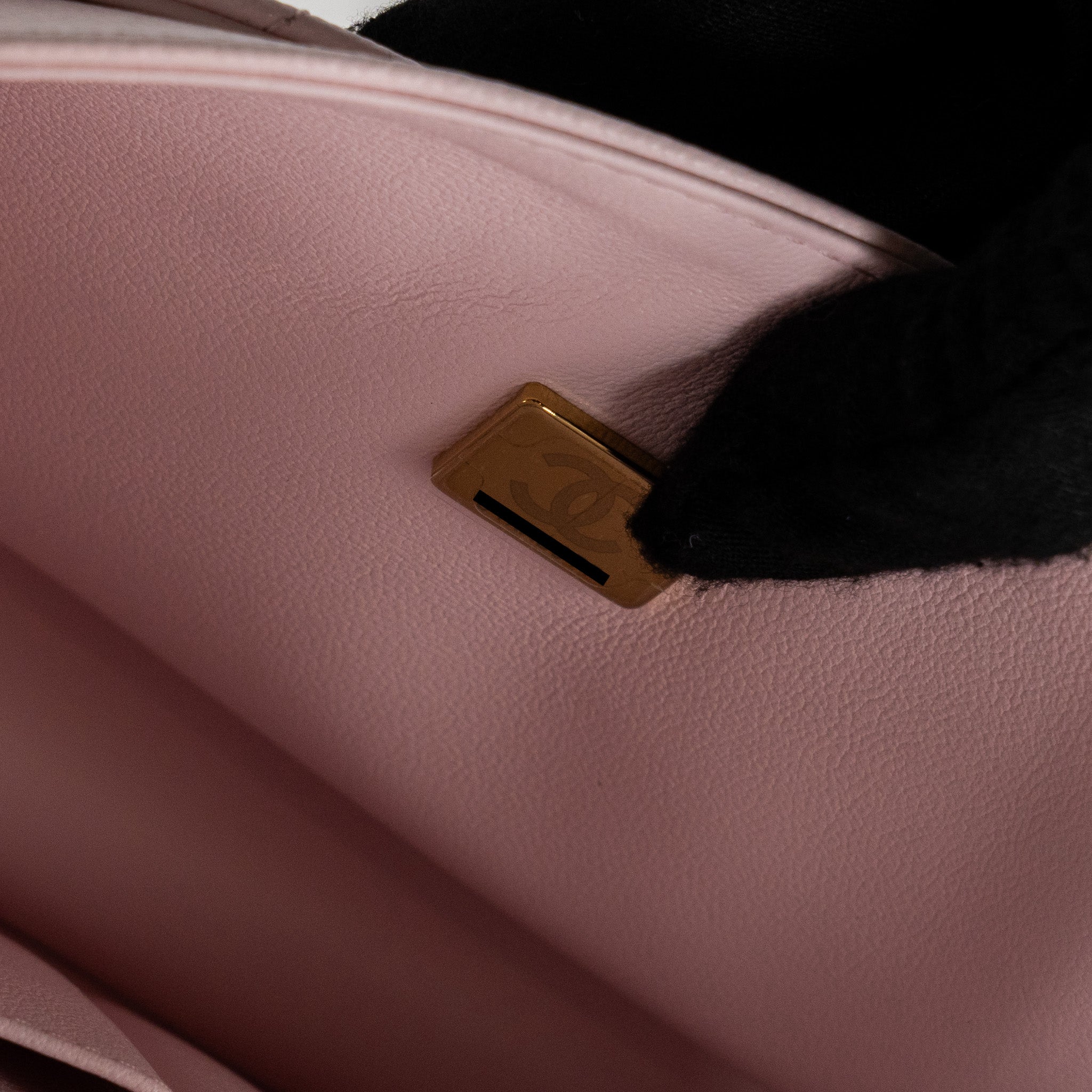 Chanel medium classic double flap bag caviar light pink LGHW (microchip) - Image 15