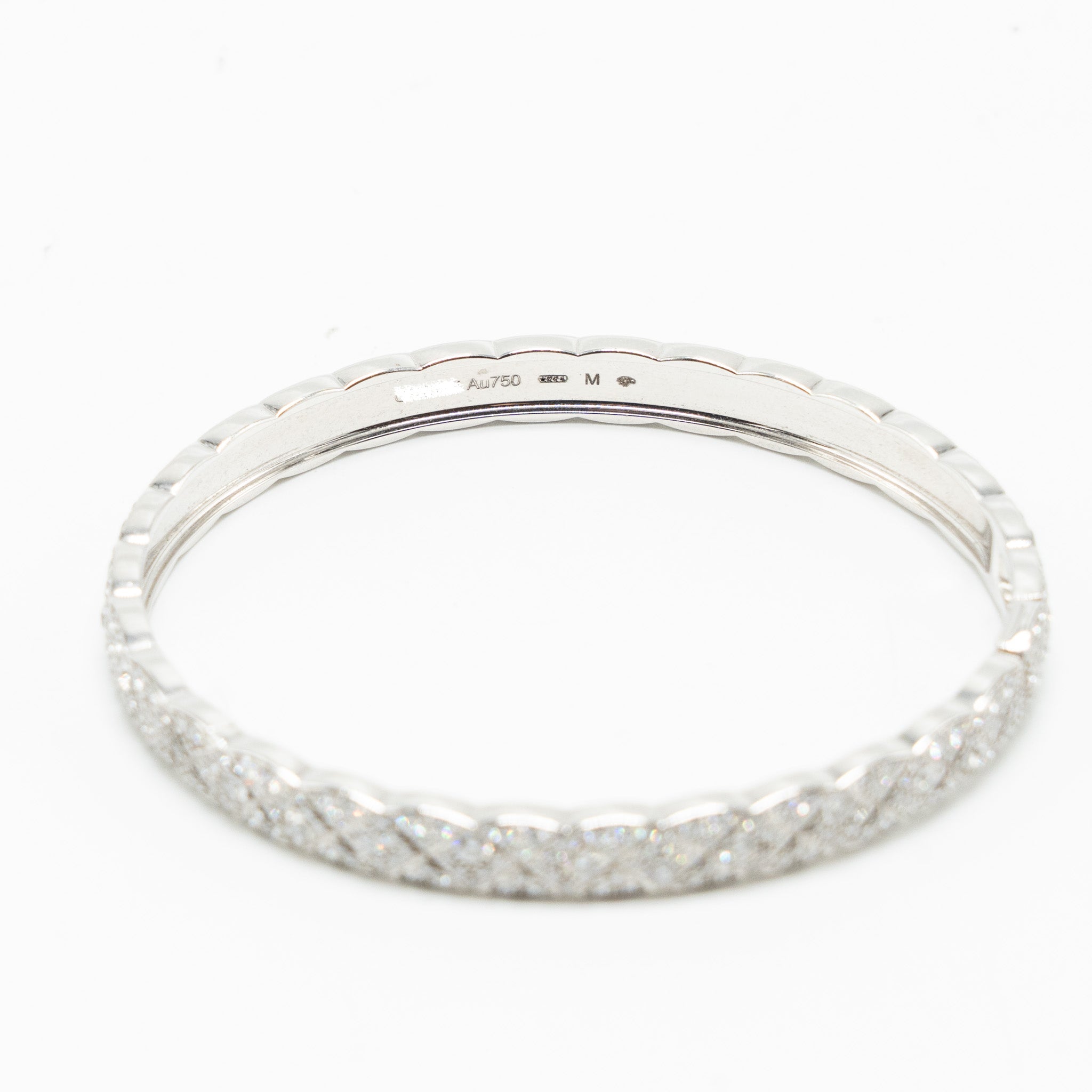 Chanel Size M Coco Crush Bracelet Quilted Motif 18k white gold diamonds - Image 7