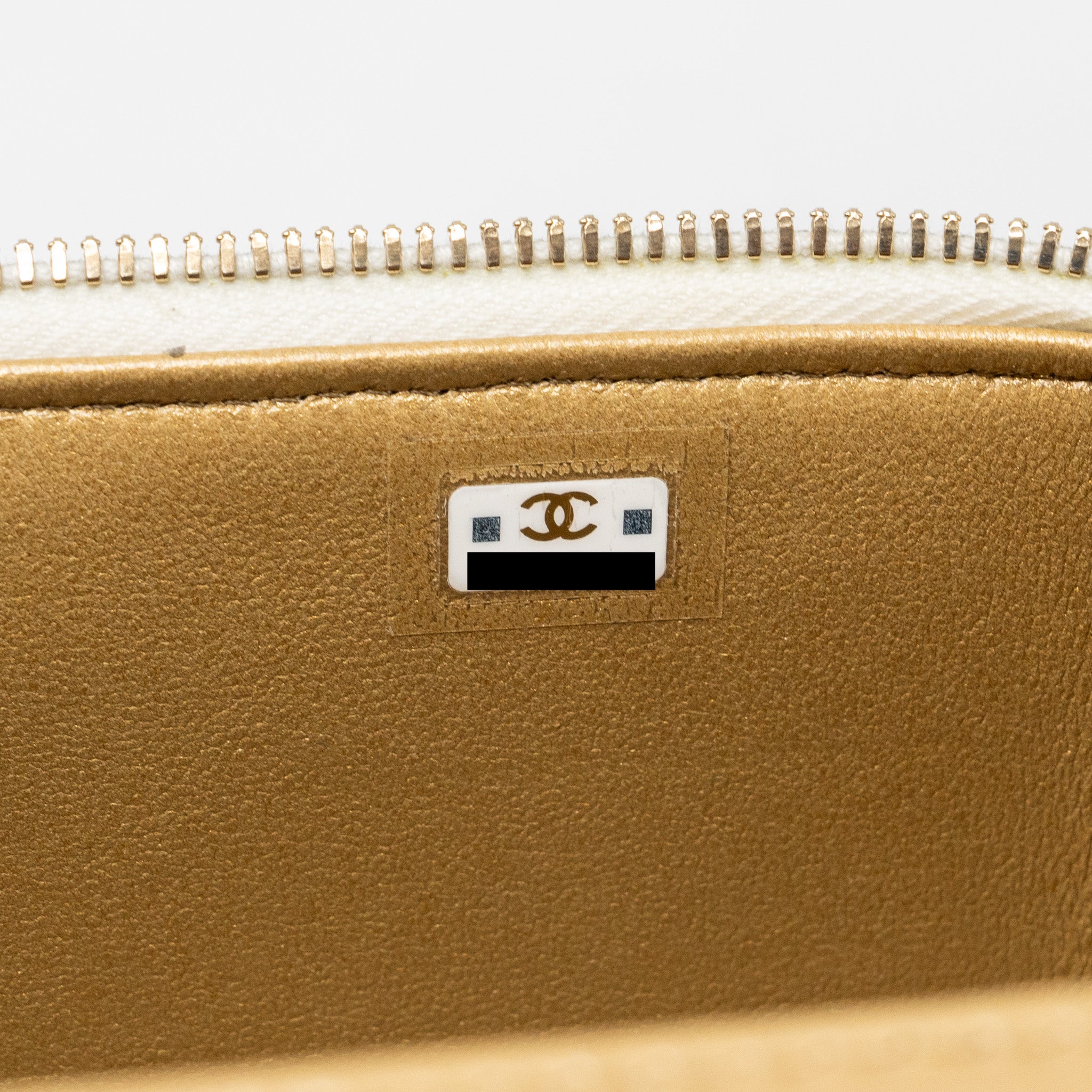 Chanel letter/cc logo chain long vanity case lambskin White GHW(microchip) - Image 14