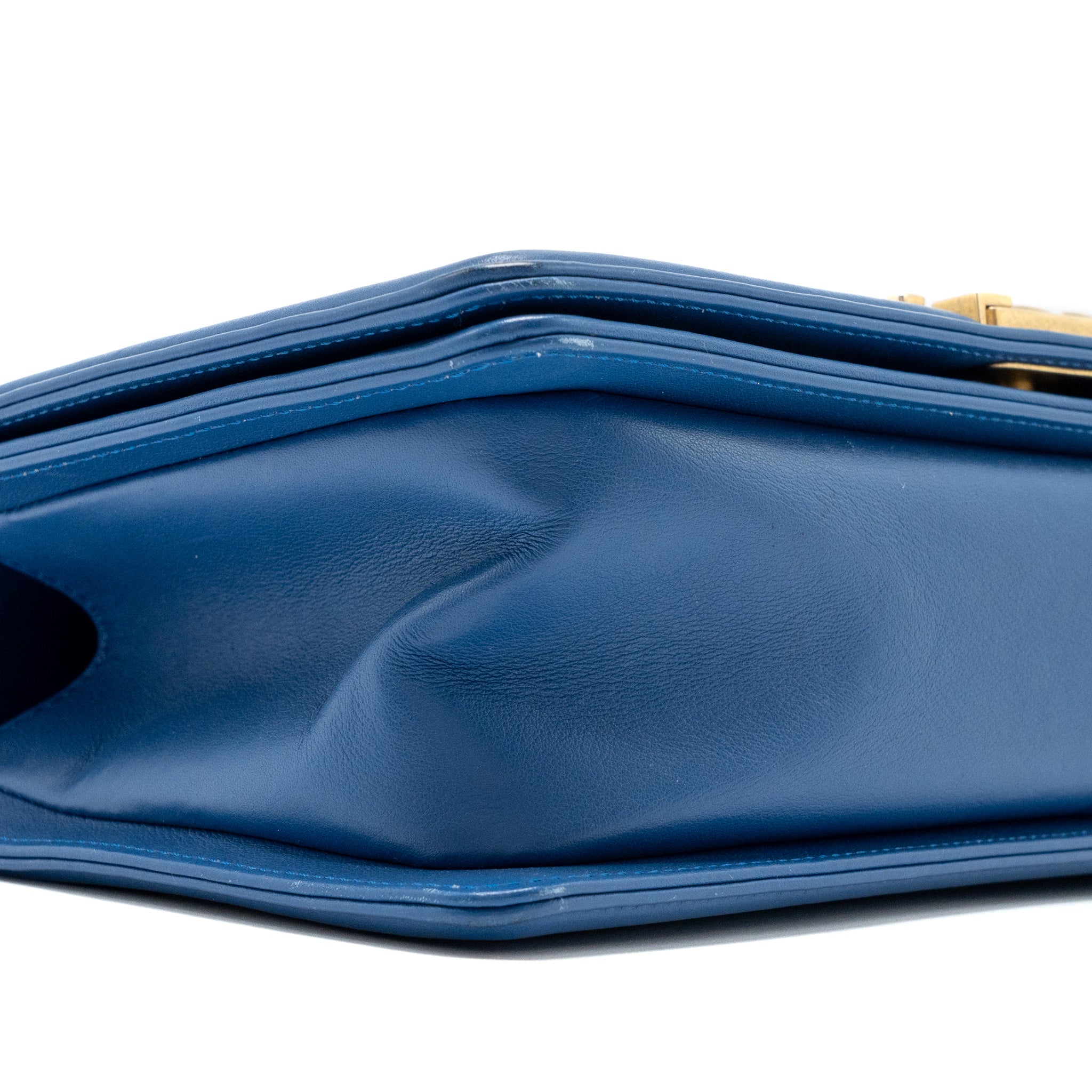 Chanel Medium Boy Bag Calfskin Blue GHW - Image 6