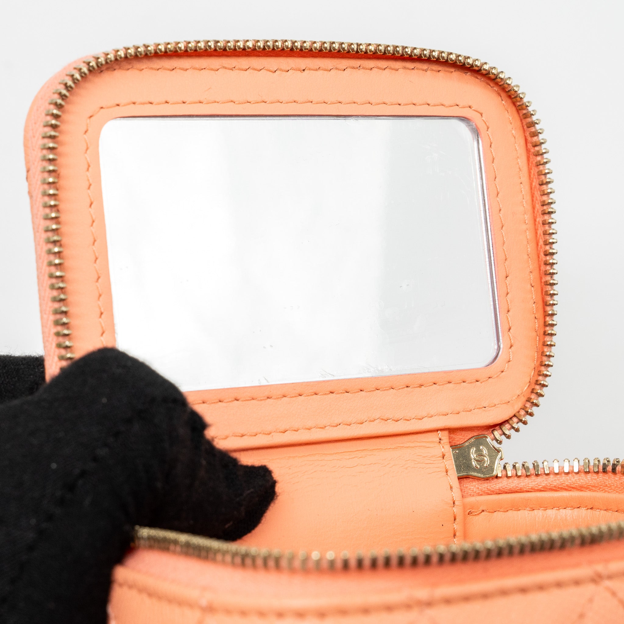Chanel Mini Vanity With Chains Caviar Coral Pink LGHW(Microchip) - Image 11