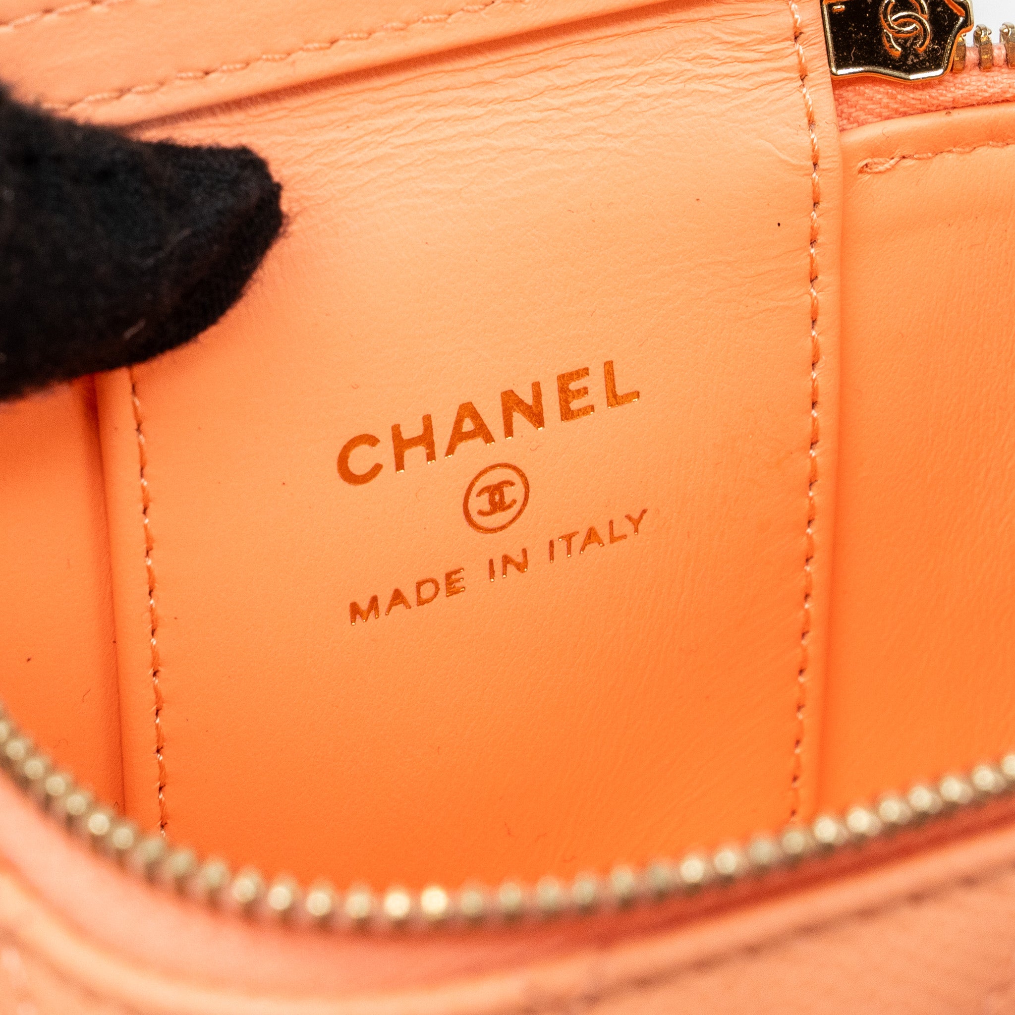 Chanel Mini Vanity With Chains Caviar Coral Pink LGHW(Microchip) - Image 12
