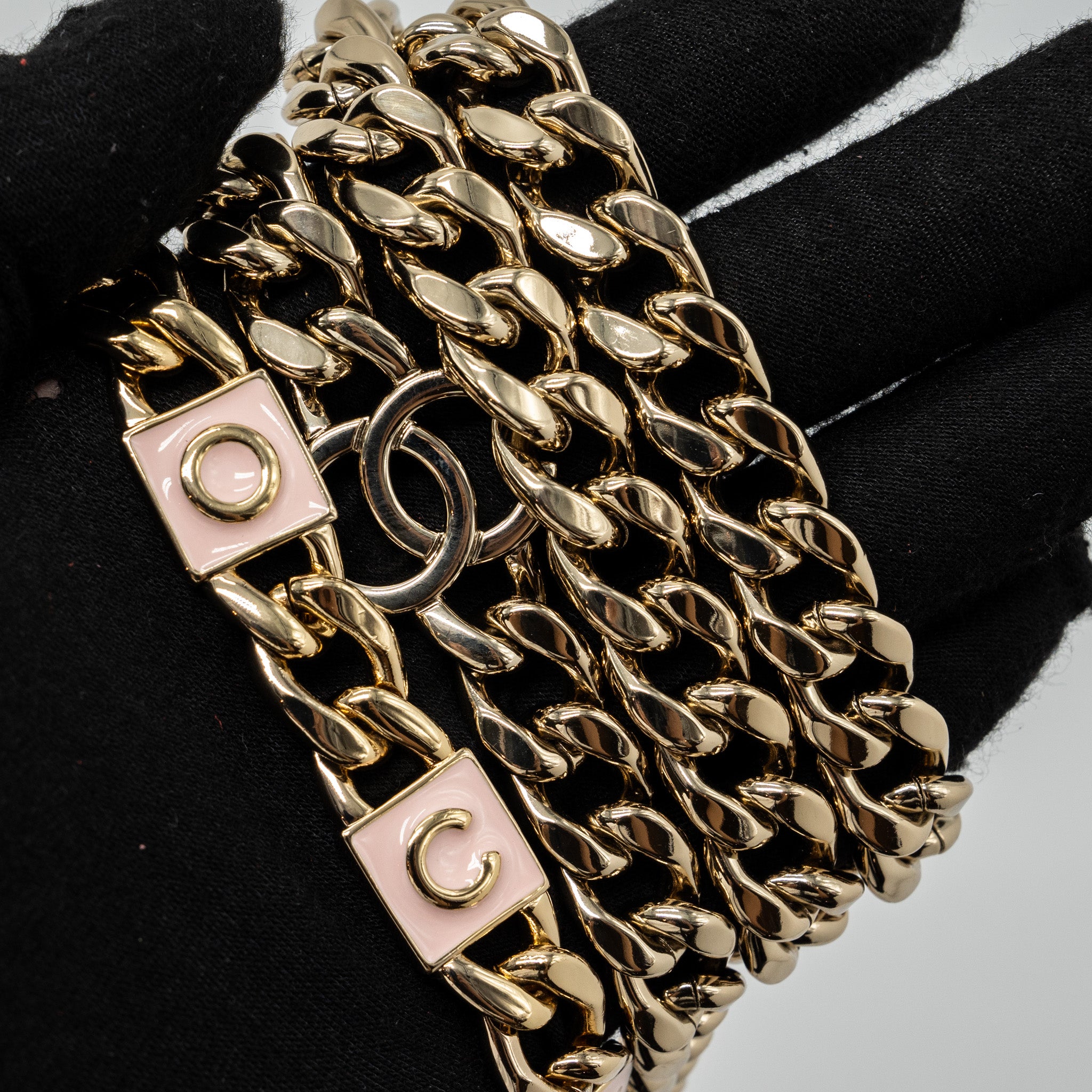 Chanel mini vanity with giant chain lambskin light pink LGHW - Image 10