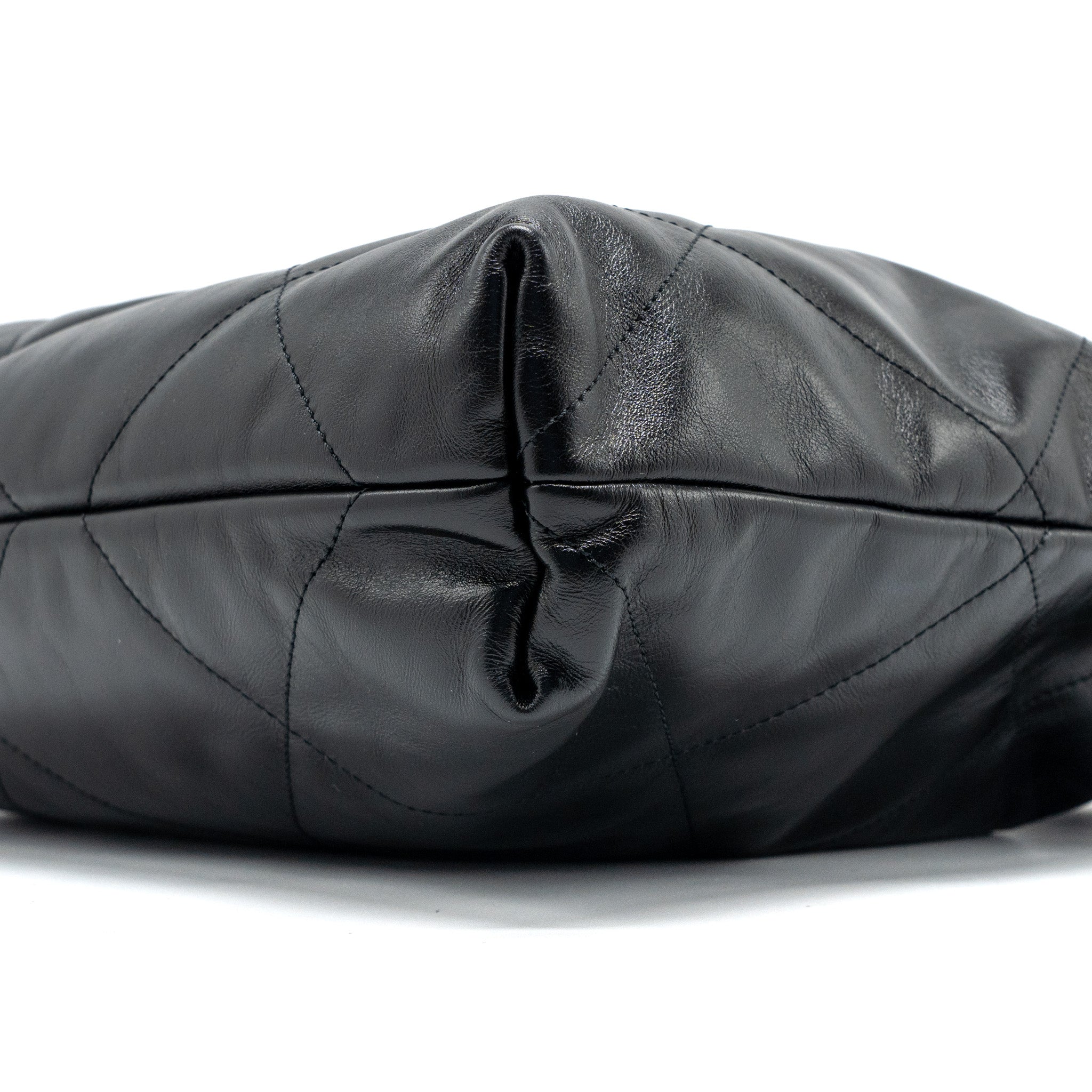 Chanel Medium 22 Bag Shiny Calfskin Black GHW (Microchip) - Image 7