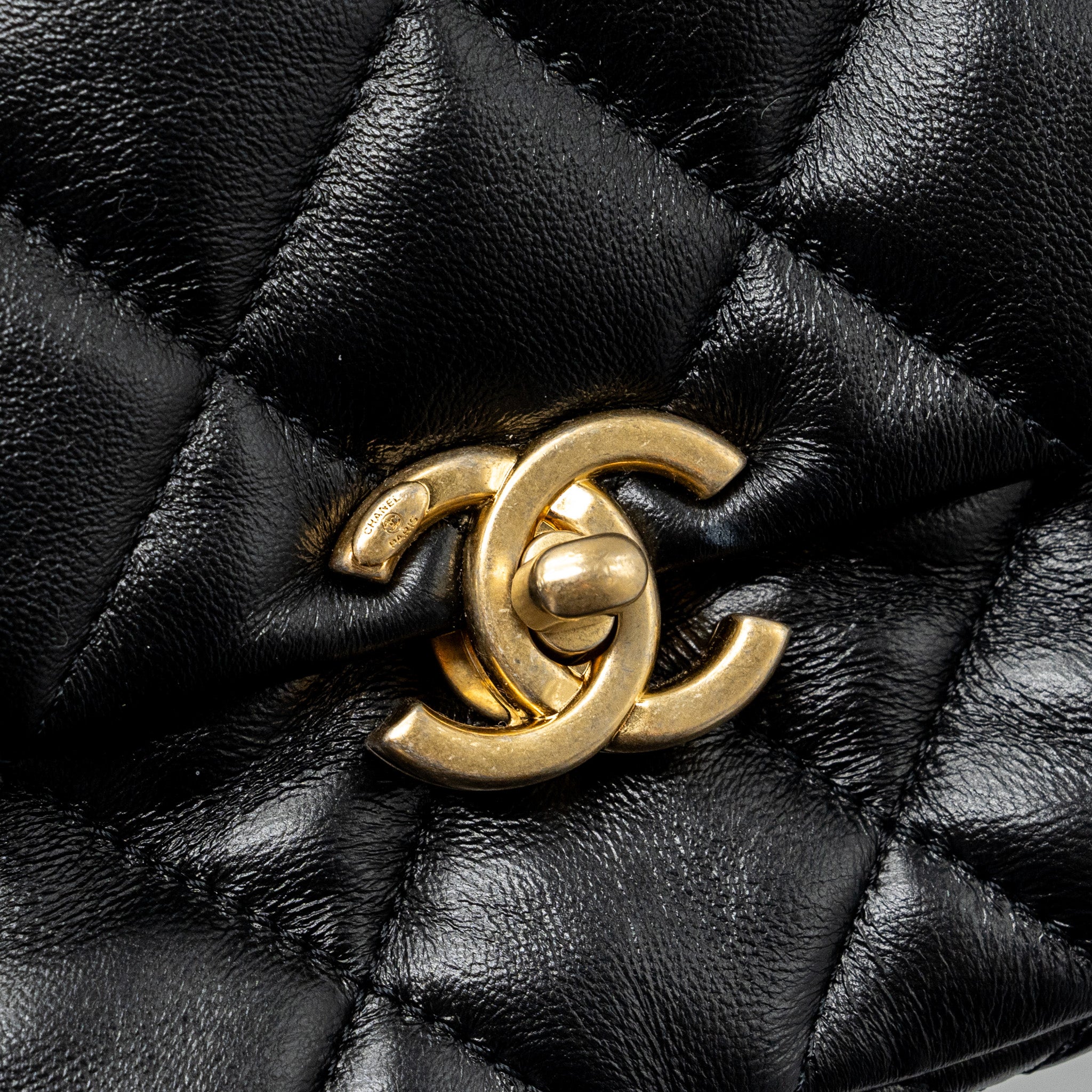 Chanel Quilted Flap Bag Giant Chain Lambskin Black Gold And Black Hardware (microchip) - Image 9
