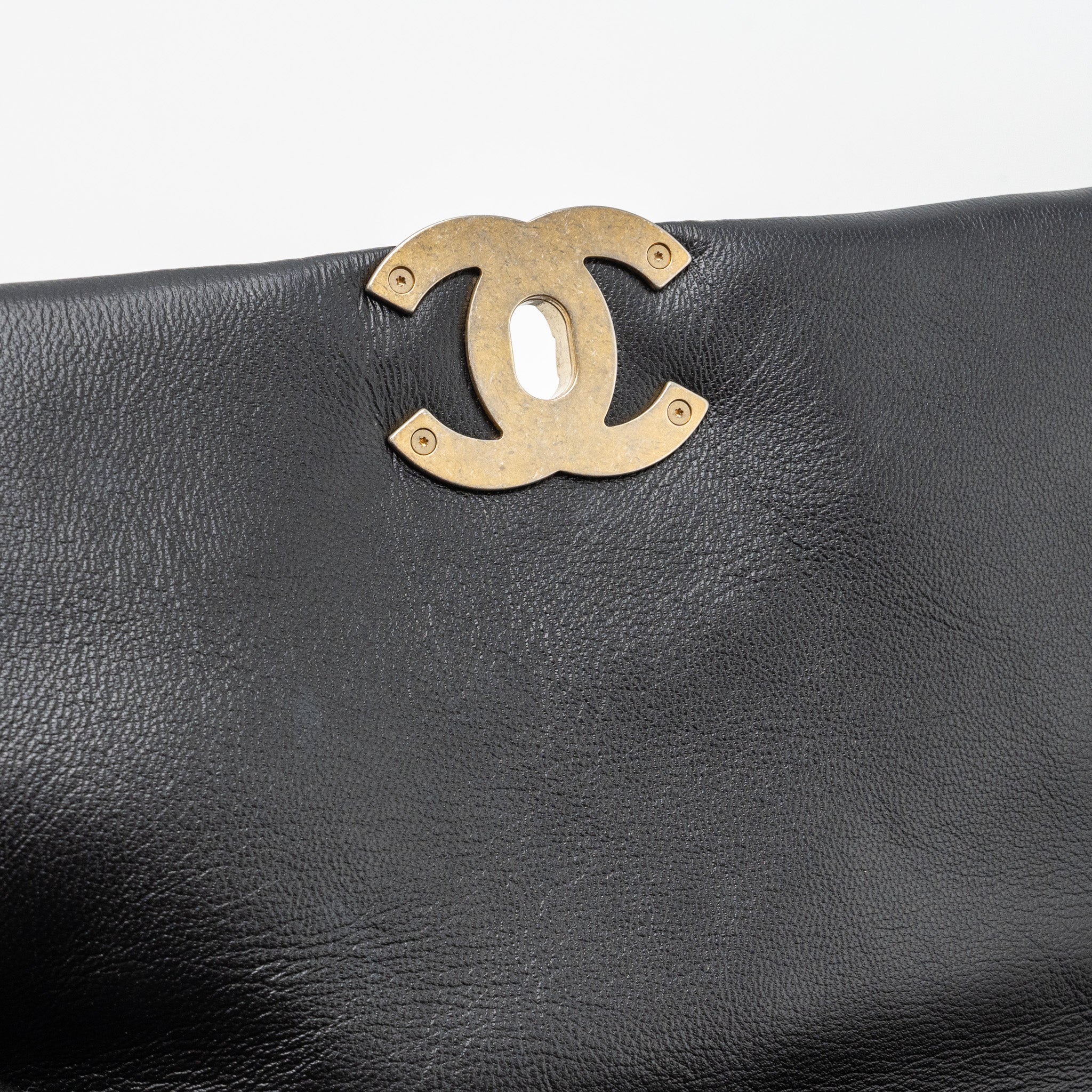 Chanel Medium 19 Bag Goatskin Black Multicolour hardware - Image 12