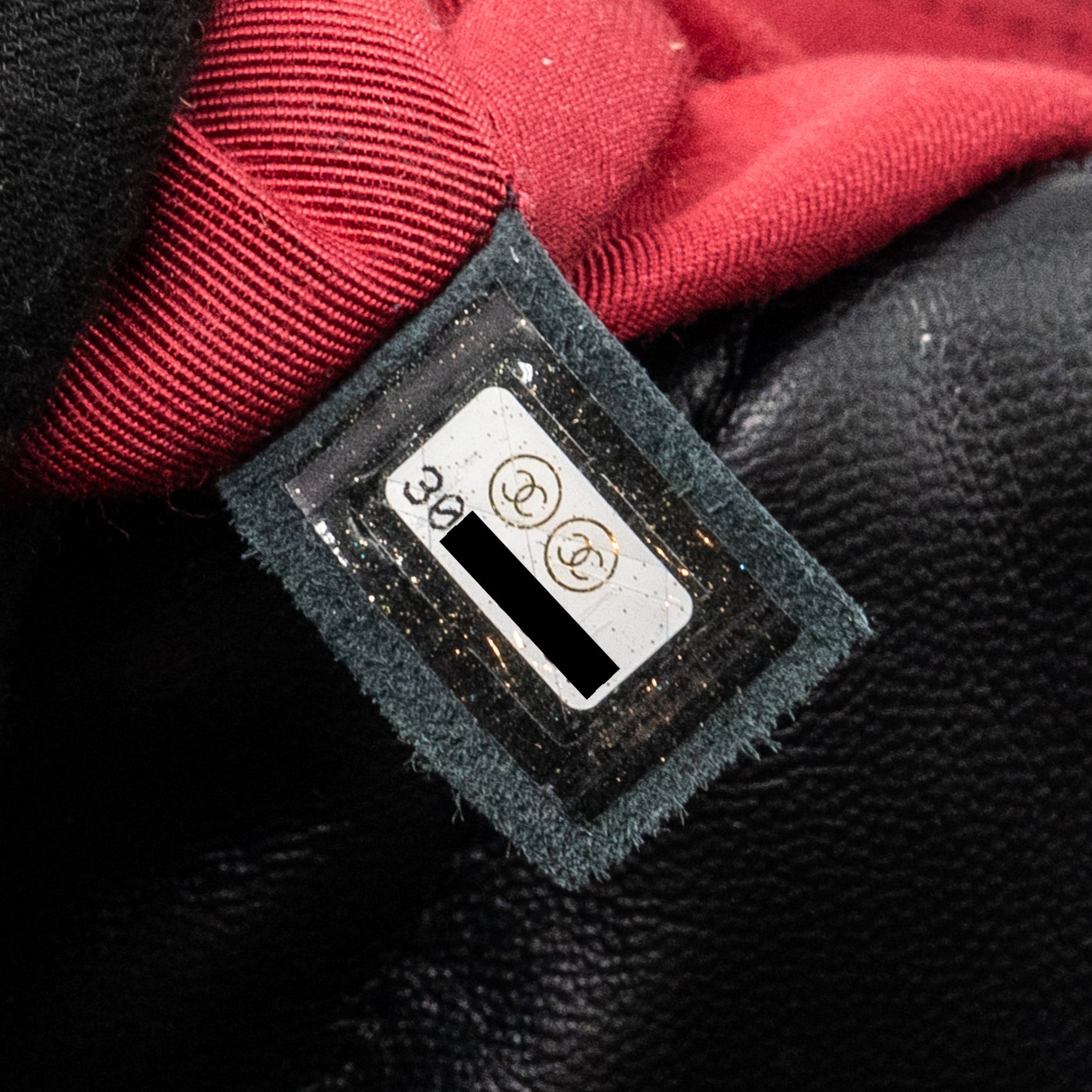 Chanel Medium 19 Bag Goatskin Black Multicolour hardware - Image 15