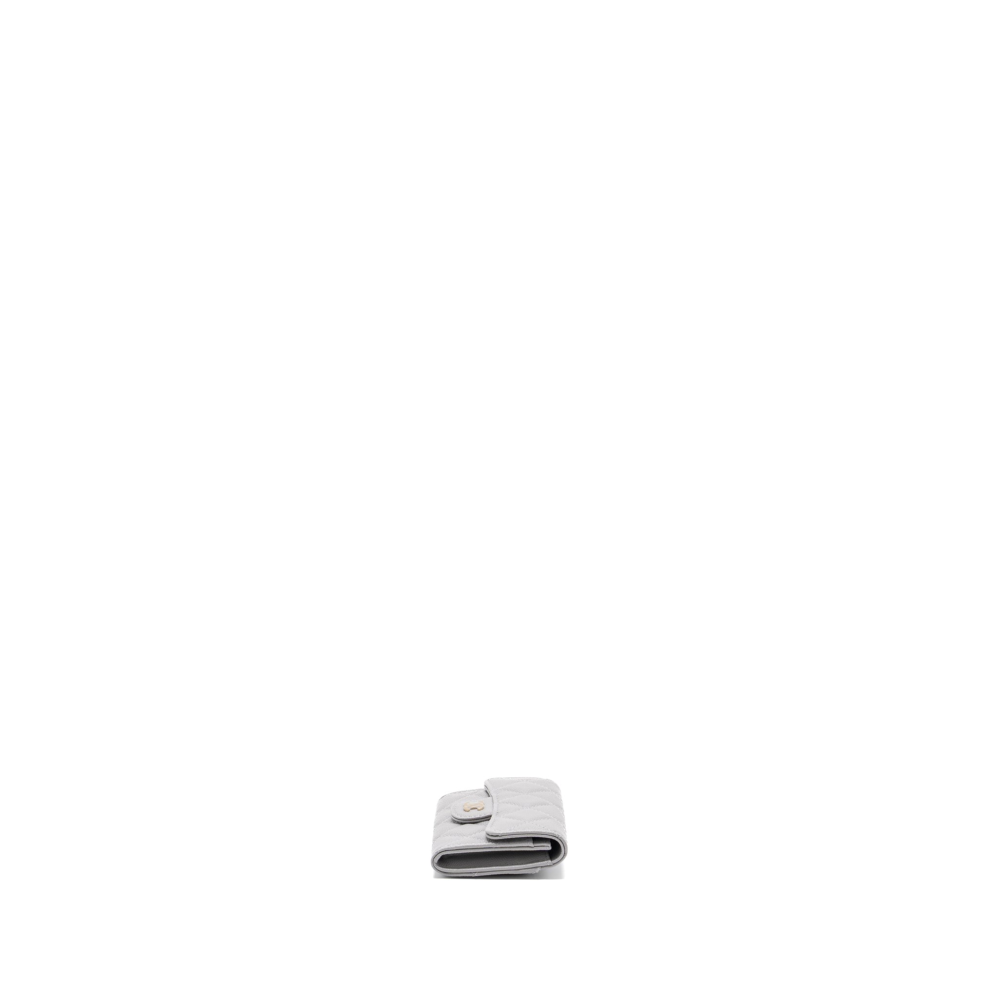 Chanel Classic Flap Card Holder Caviar Light Grey LGHW - Image 4