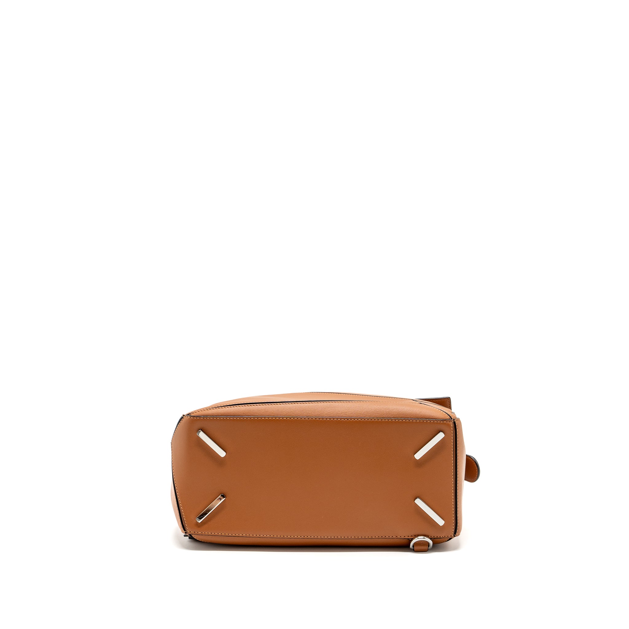 Loewe Puzzle Bag in Classic Calfskin Tan SHW - Image 5