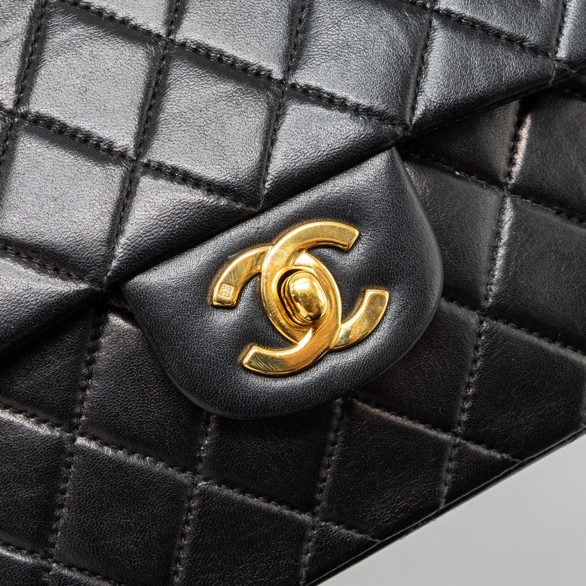 Chanel Vintage Small Classic Double Flap Bag Lambskin BLACK GHW - Image 8