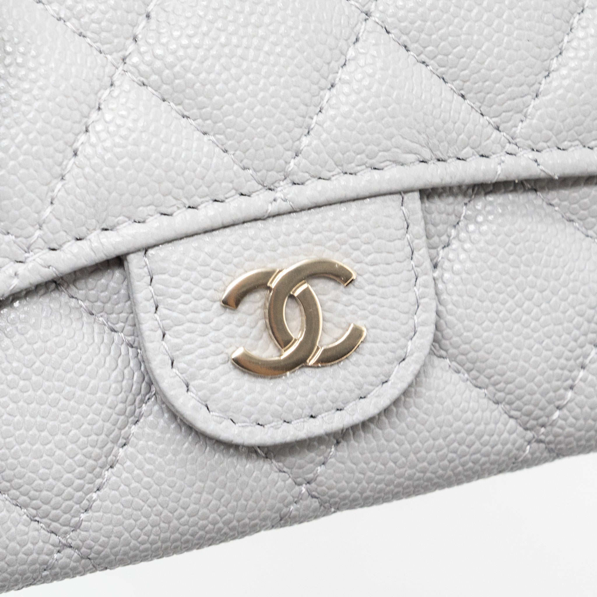 Chanel Classic Flap Card Holder Caviar Light Grey LGHW - Image 7