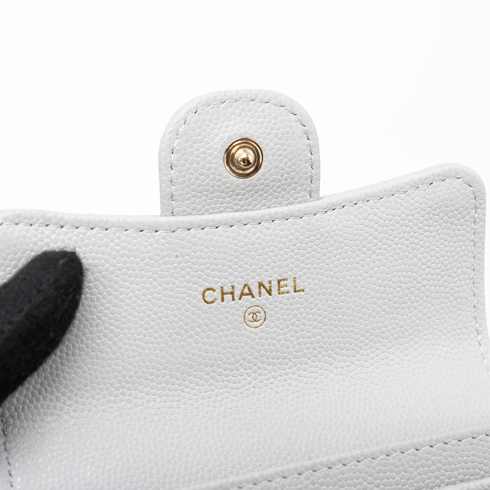 Chanel Classic Flap Card Holder Caviar Light Grey LGHW - Image 8